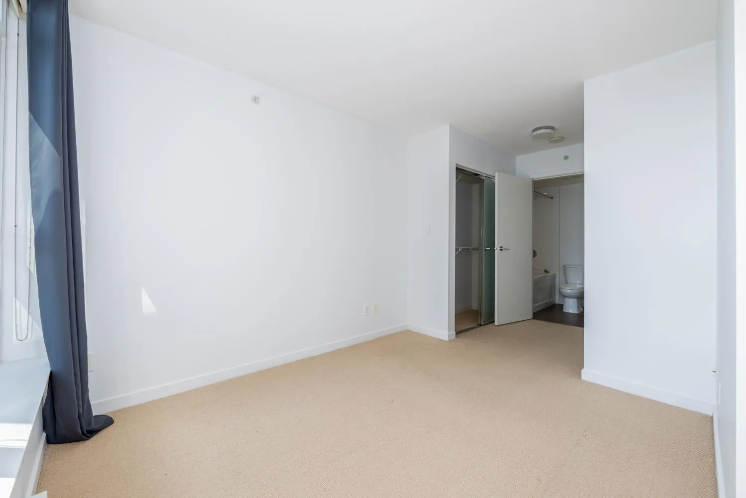 3305 13325 102A AVENUE