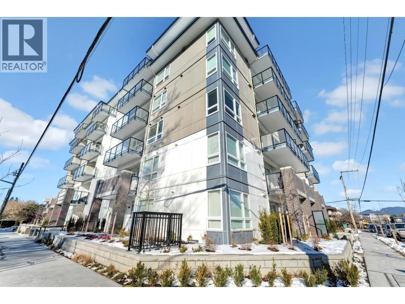 610 11907 223 STREET