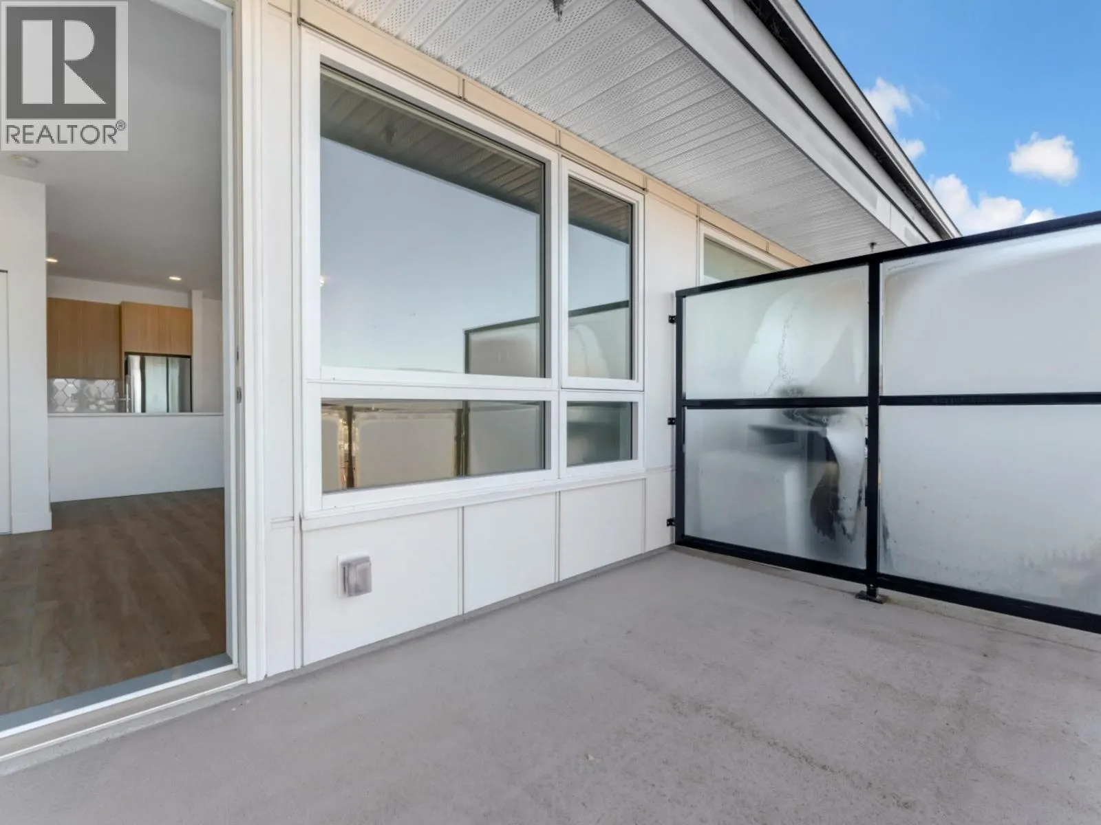 610 11907 223 STREET