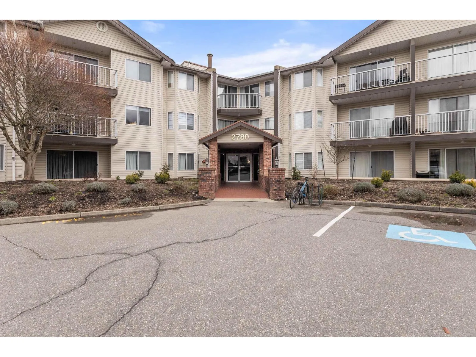 101 2780 WARE STREET