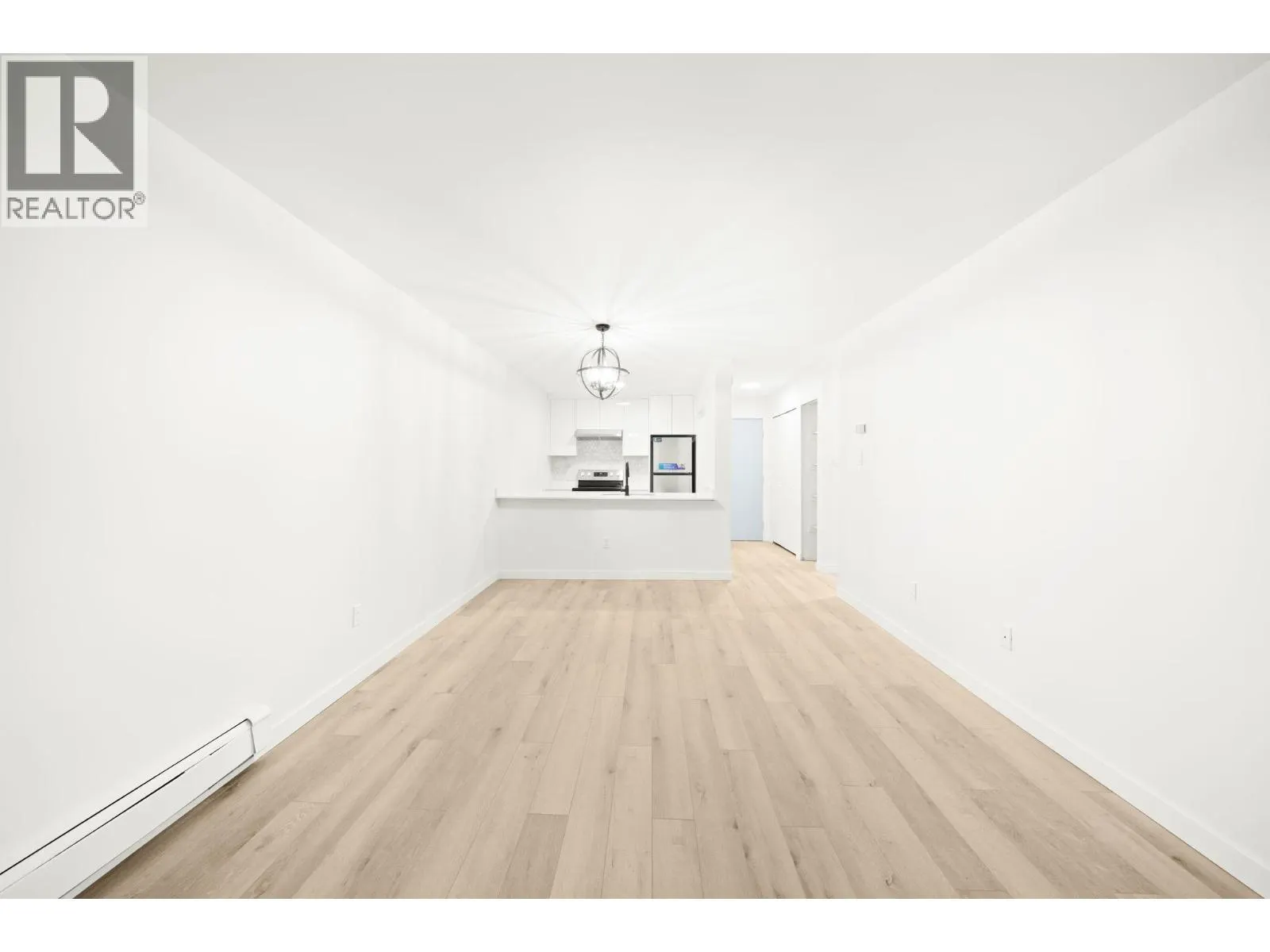 207 360 E 2ND STREET