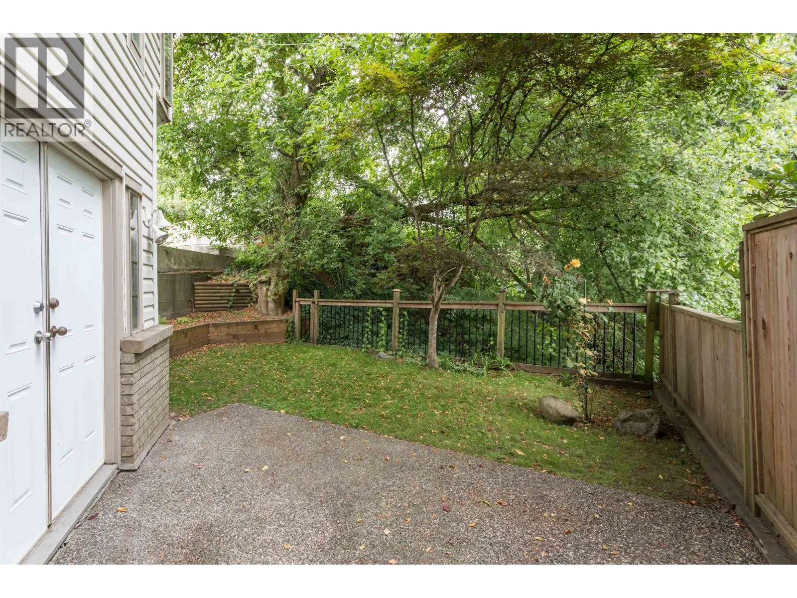 1005 ALDERSON AVENUE