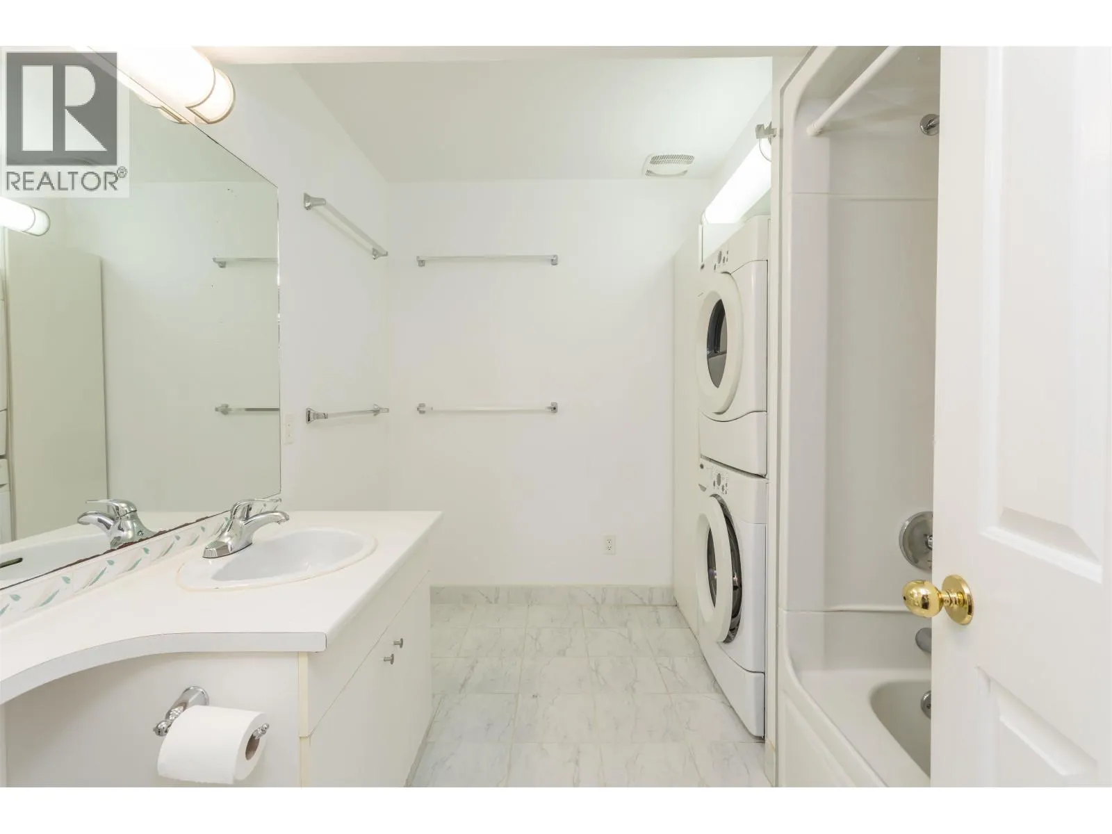 1005 ALDERSON AVENUE