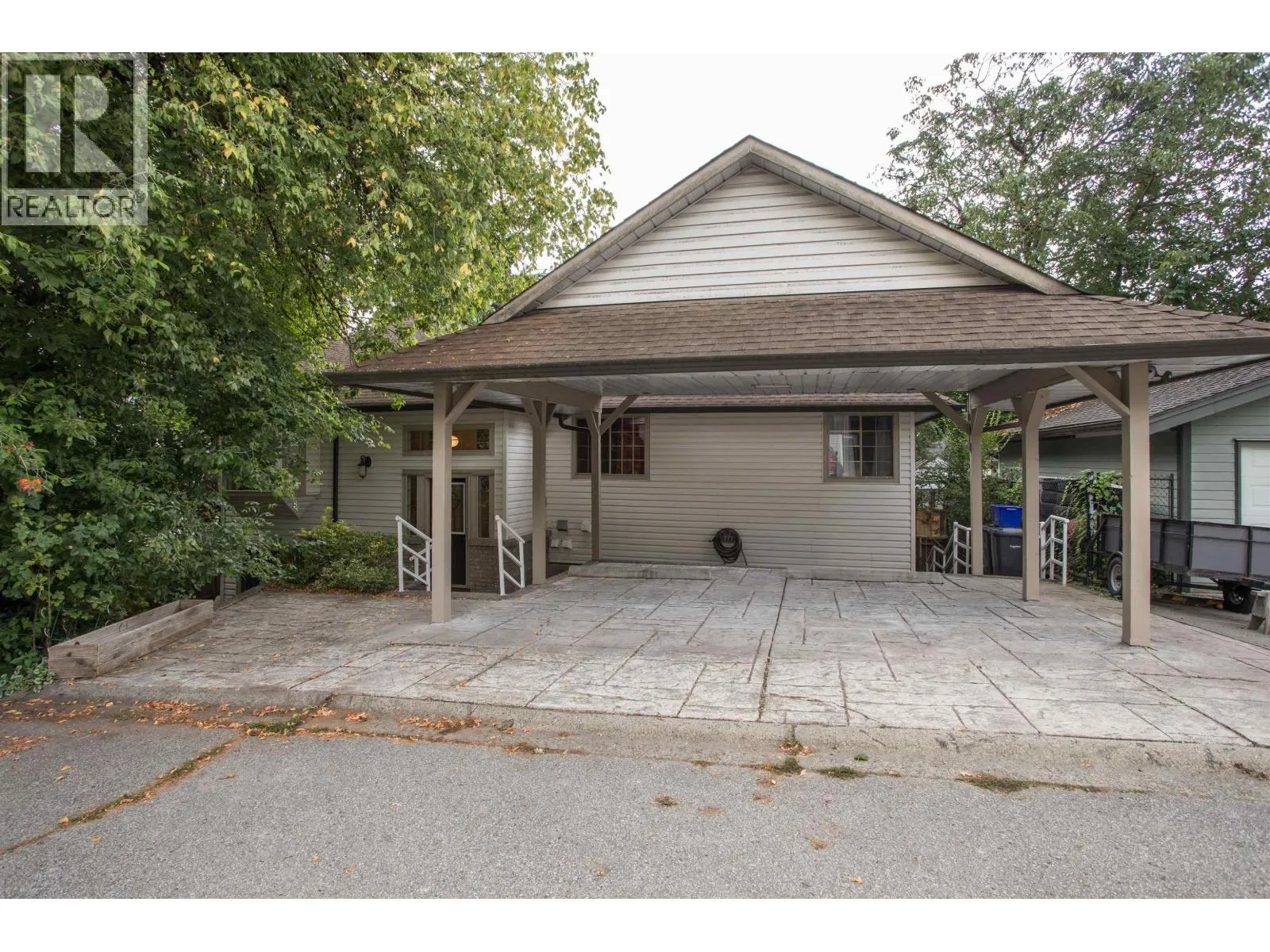 1005 ALDERSON AVENUE