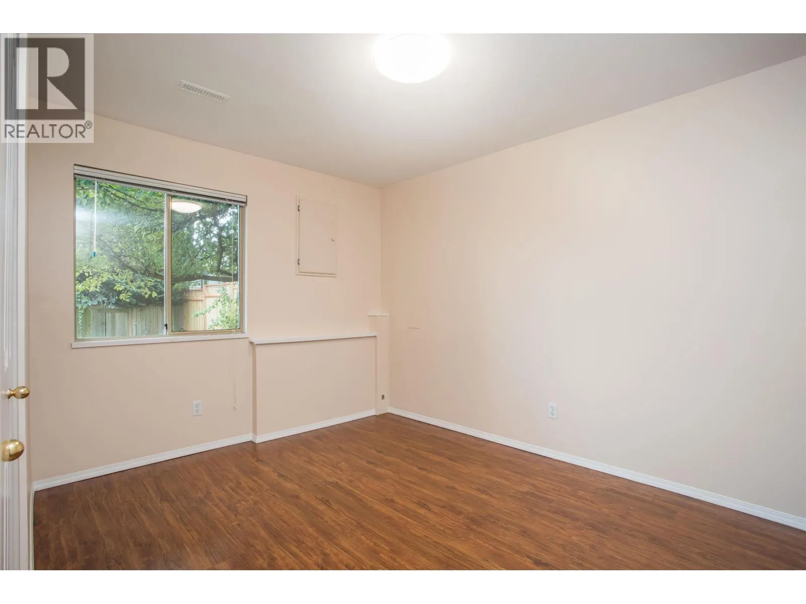 1005 ALDERSON AVENUE