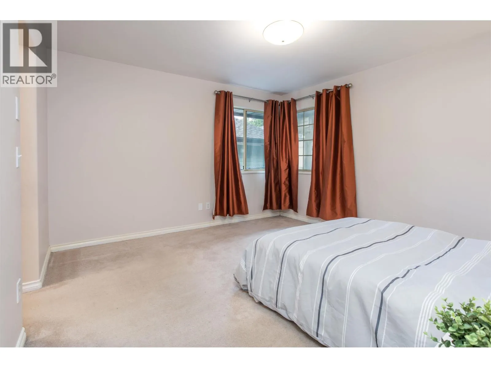 1005 ALDERSON AVENUE