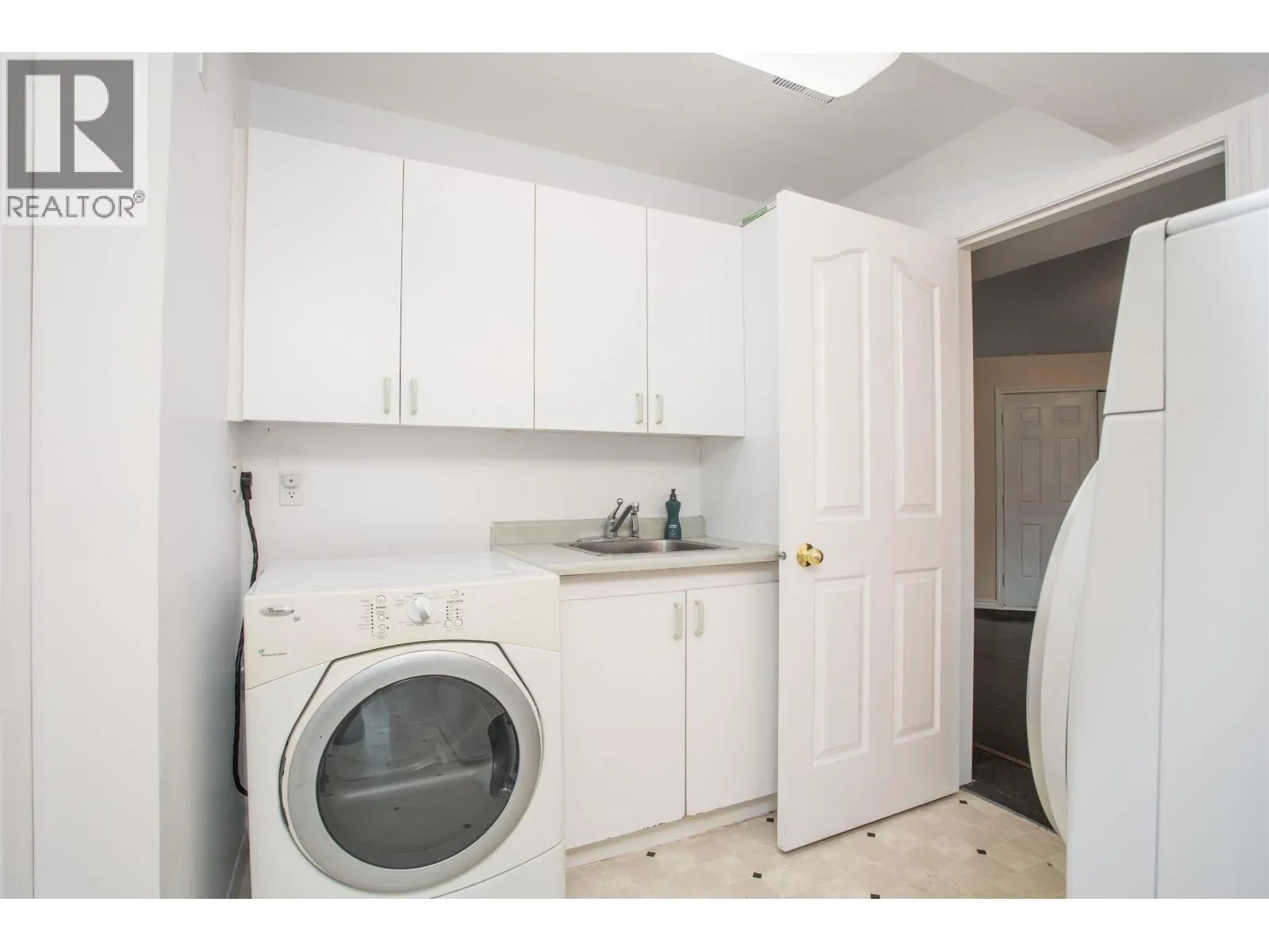 1005 ALDERSON AVENUE