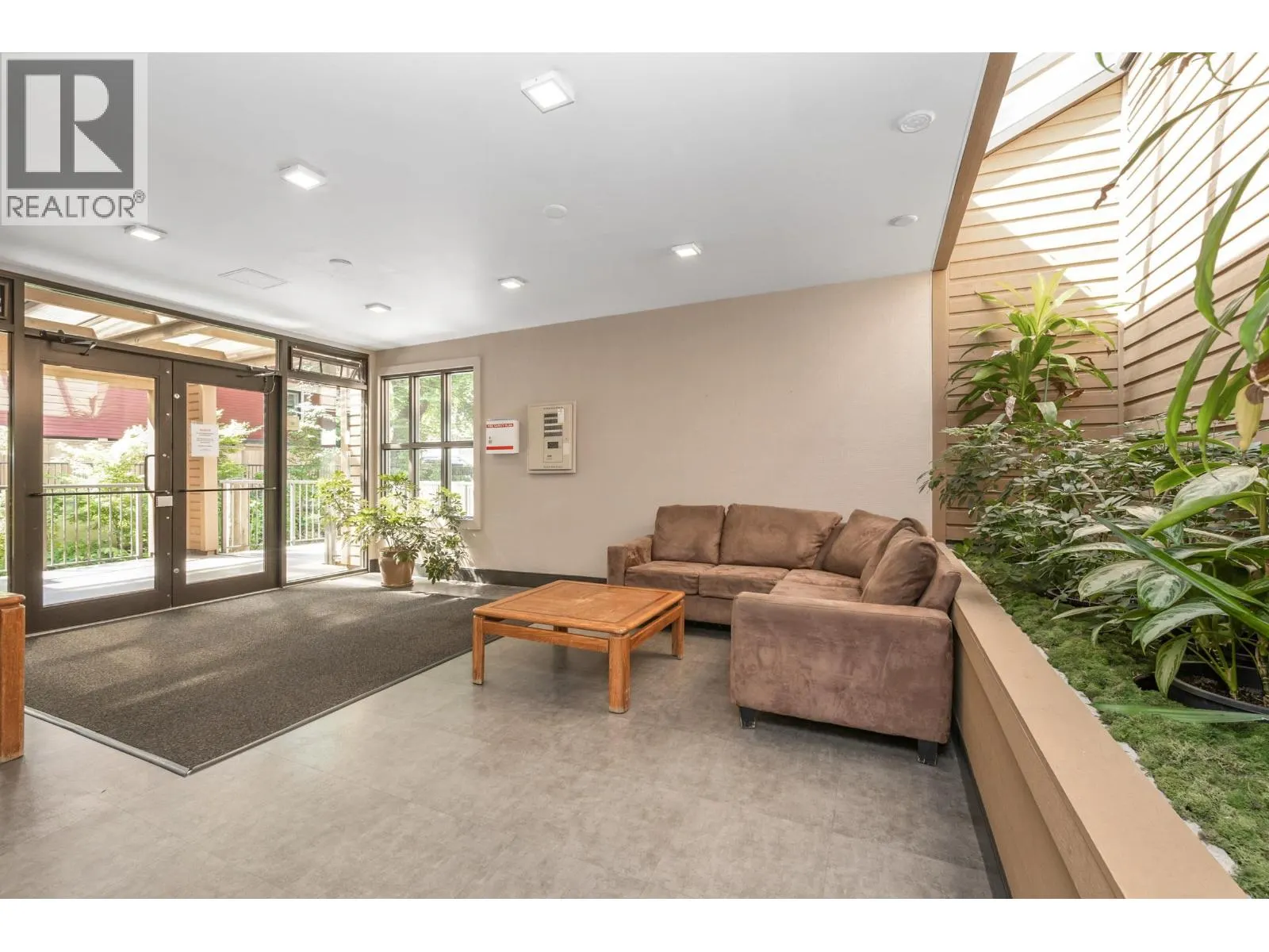 410 1435 NELSON STREET