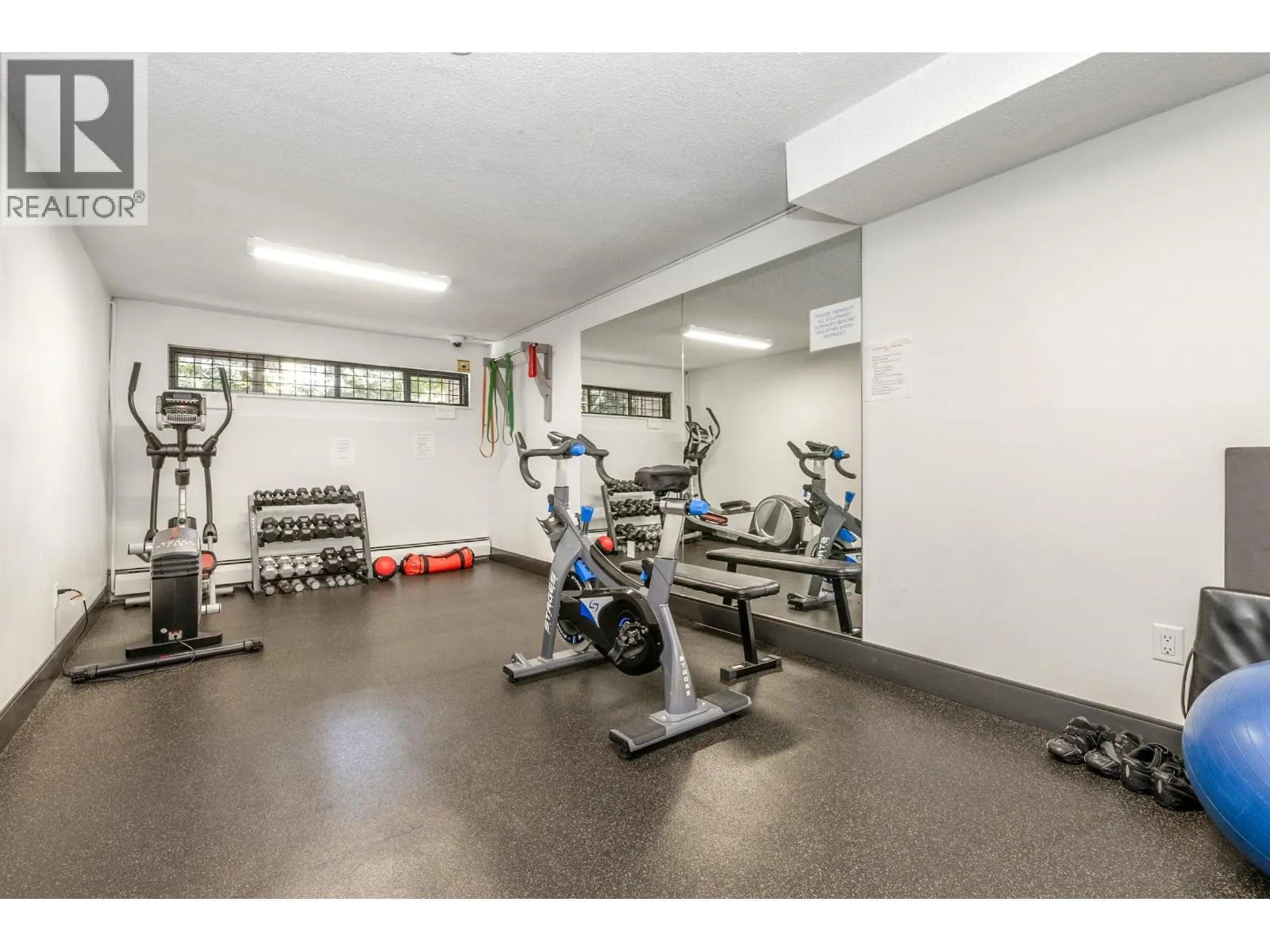 410 1435 NELSON STREET