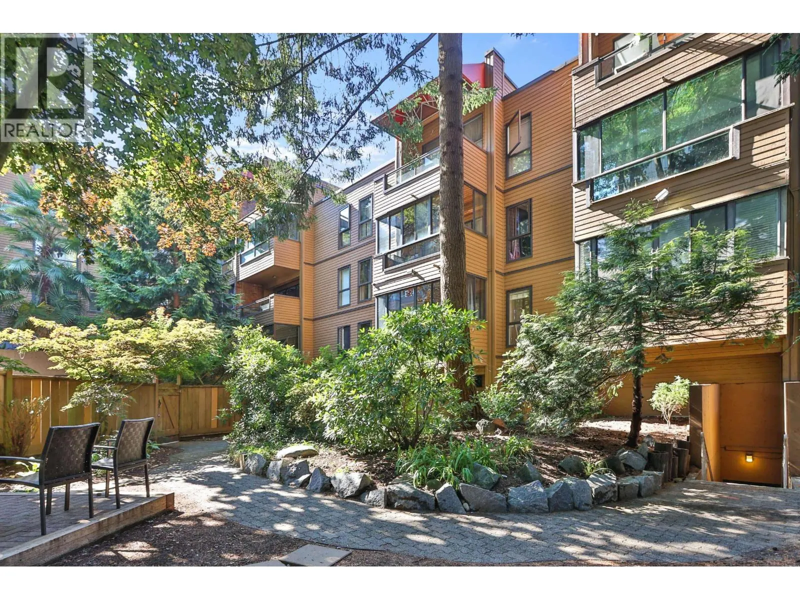 410 1435 NELSON STREET