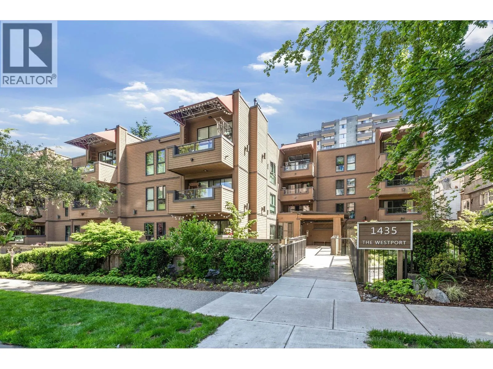 410 1435 NELSON STREET