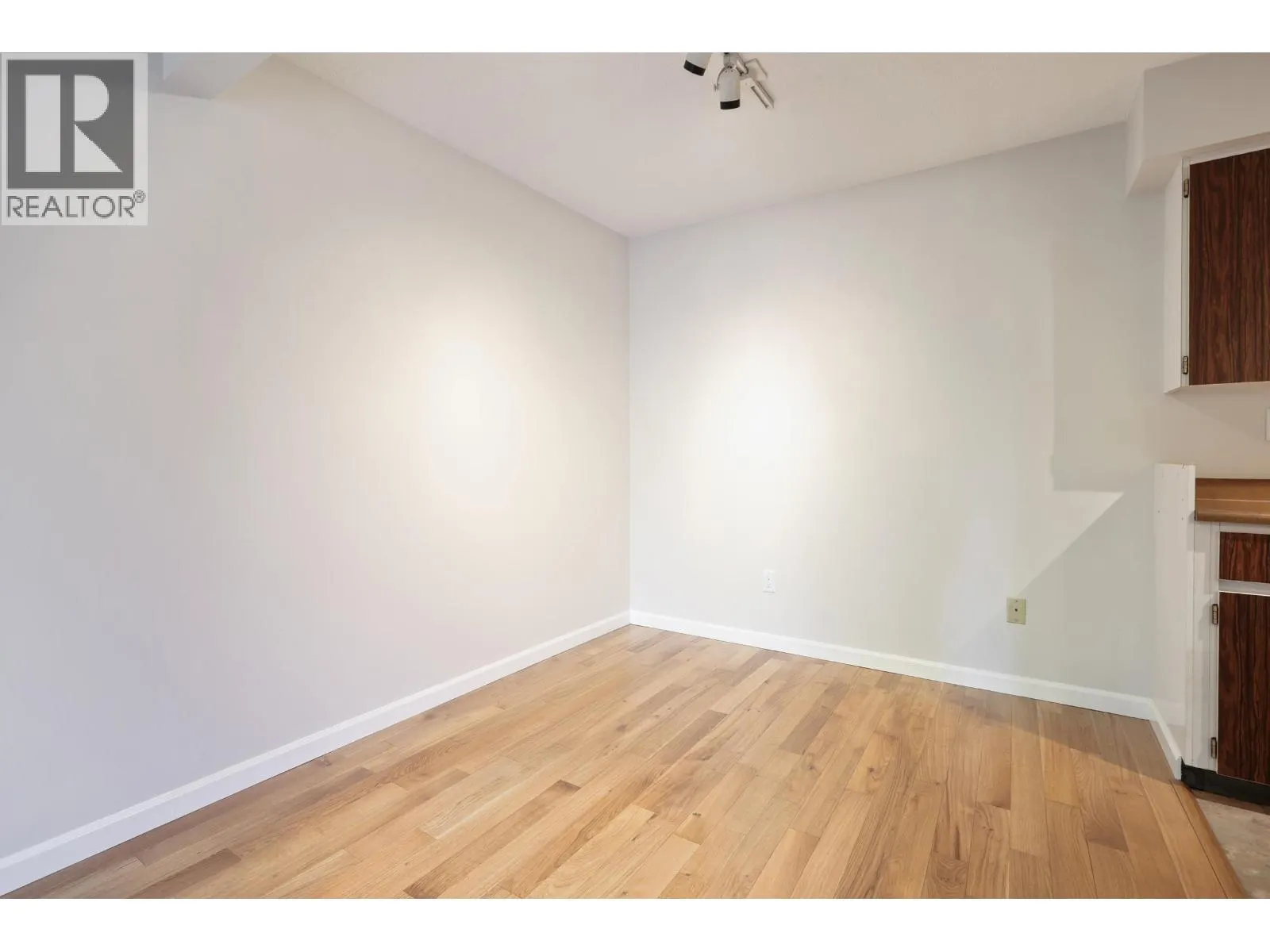 410 1435 NELSON STREET