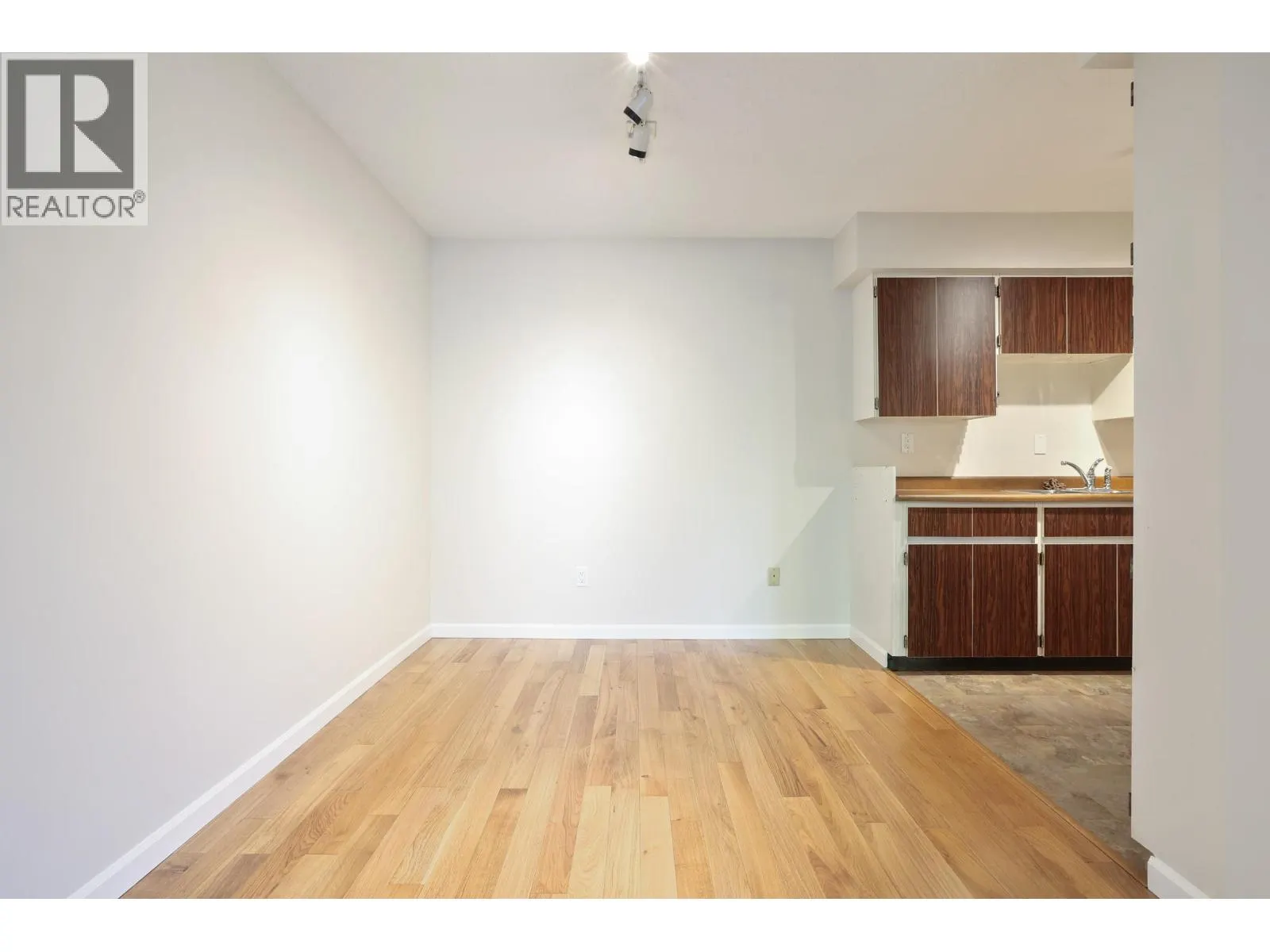 410 1435 NELSON STREET