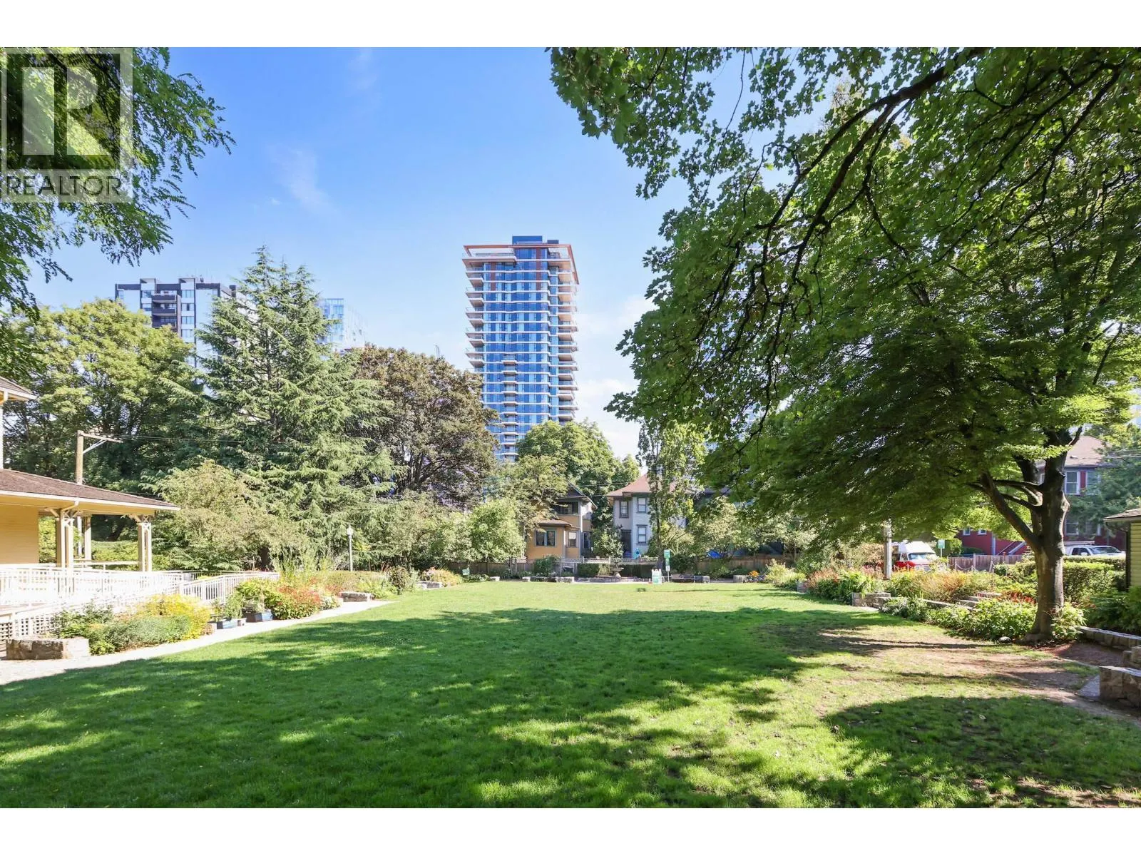 410 1435 NELSON STREET