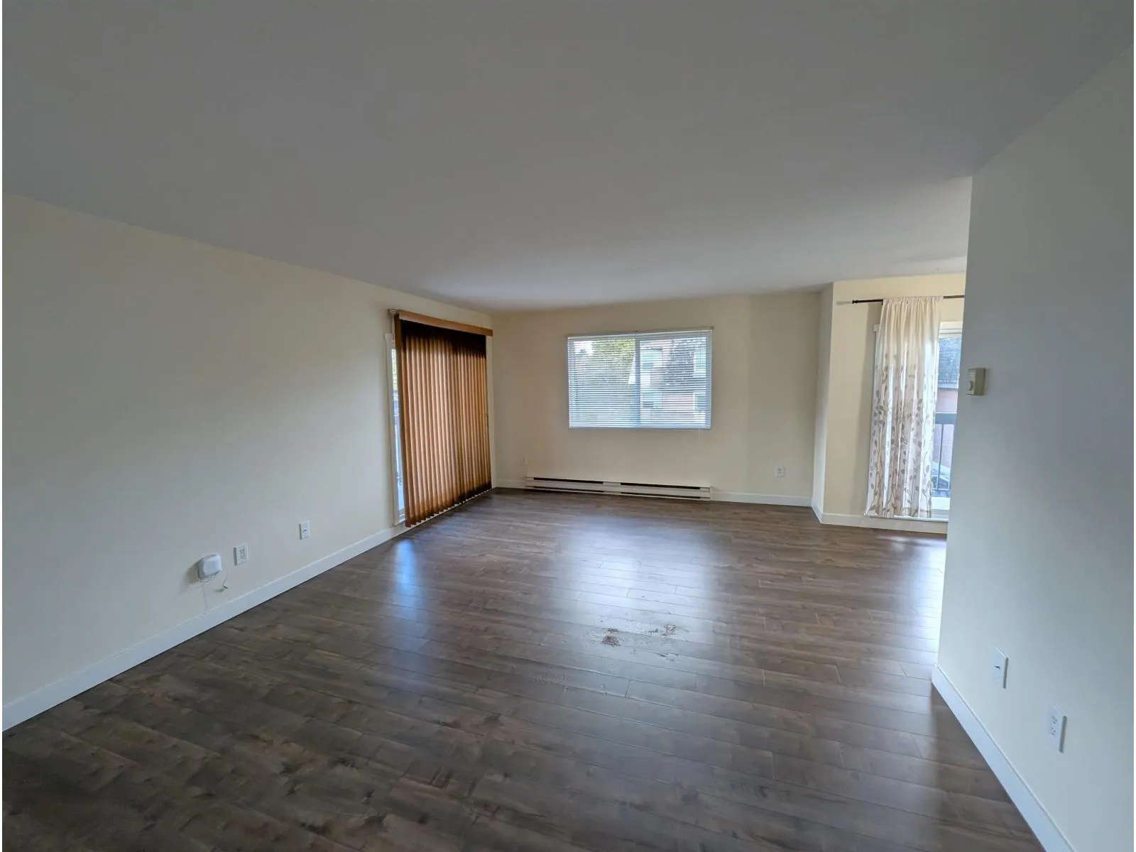 303 33850 FERN STREET