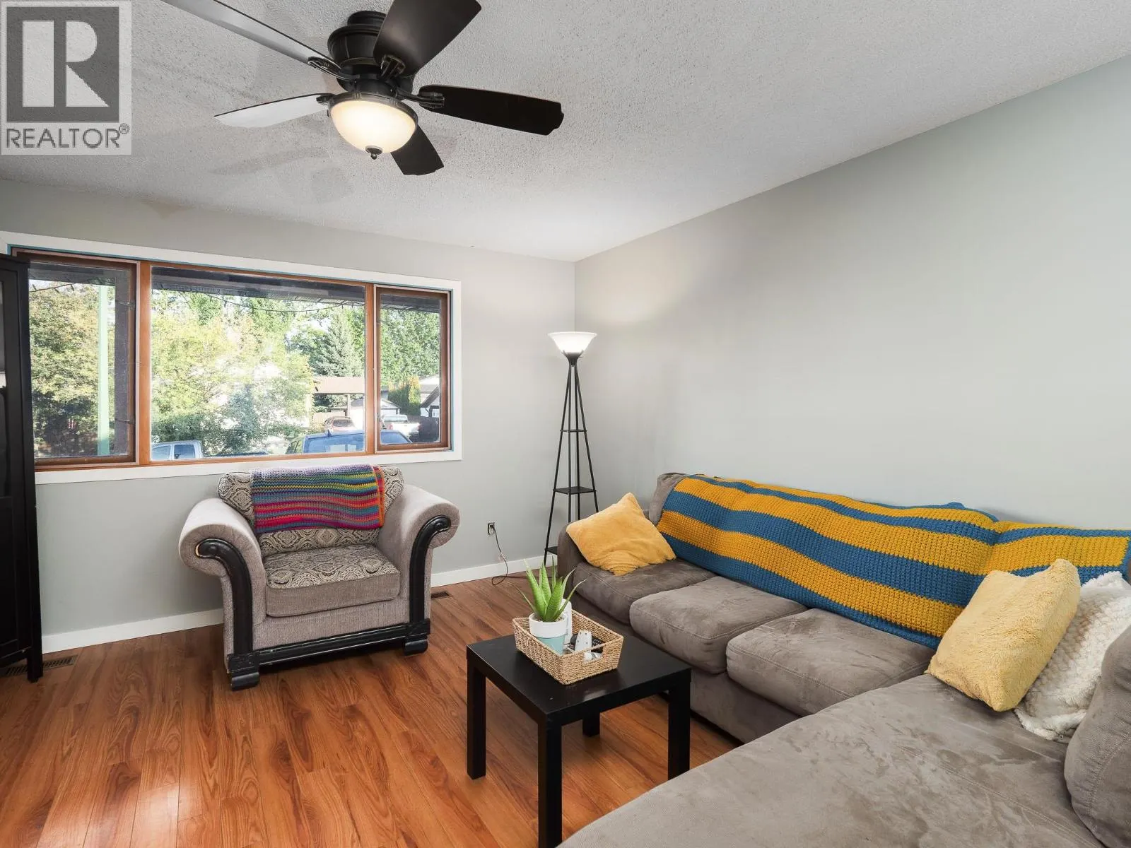 3011 CHRISTOPHER CRESCENT