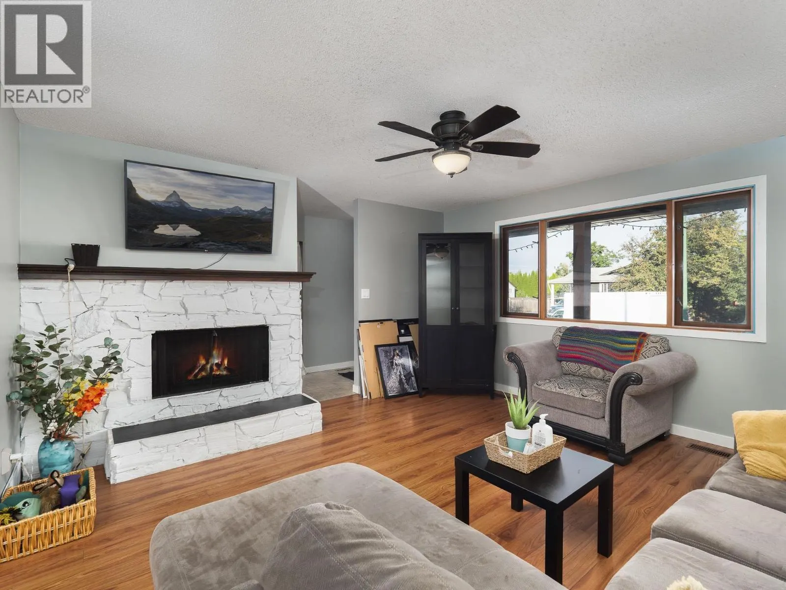 3011 CHRISTOPHER CRESCENT