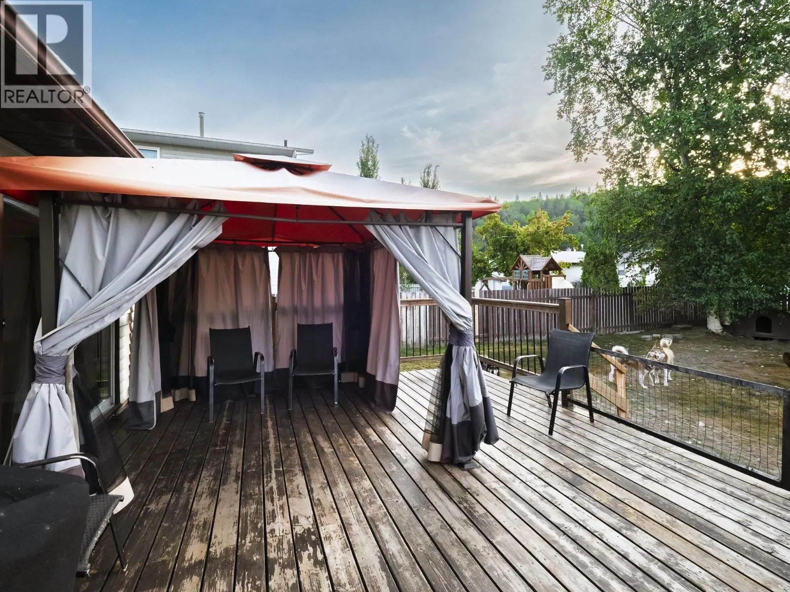 3011 CHRISTOPHER CRESCENT