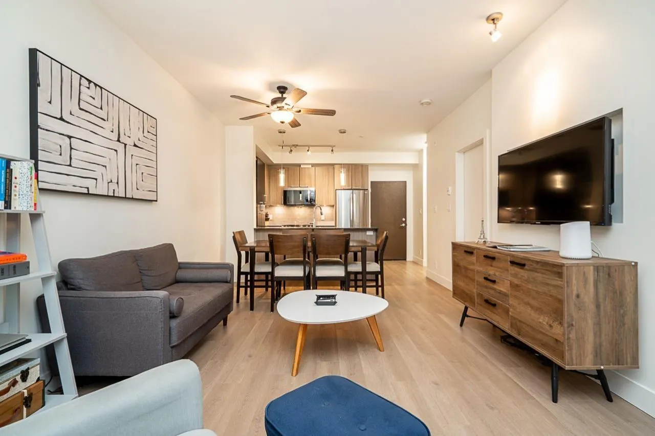 B103 20211 66 AVENUE