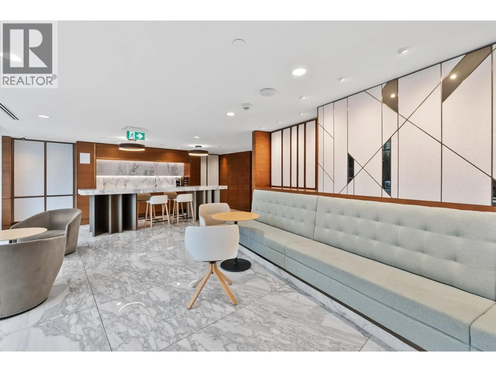 2220 89 NELSON STREET