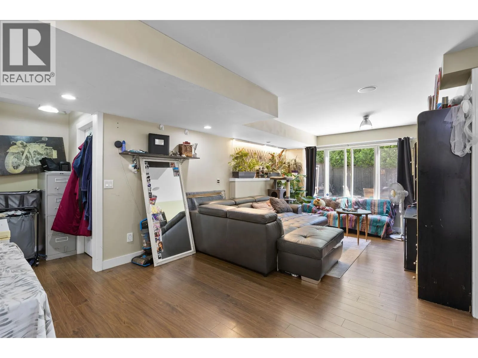 11279 CREEKSIDE STREET