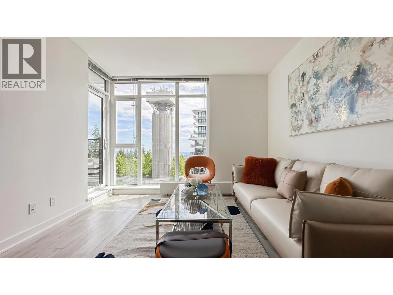 1003 8940 UNIVERSITY CRESCENT