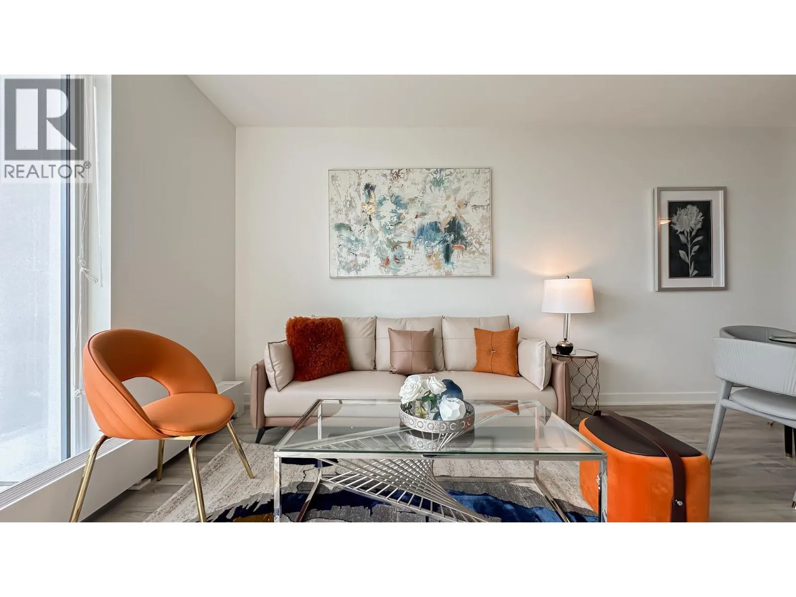 1003 8940 UNIVERSITY CRESCENT