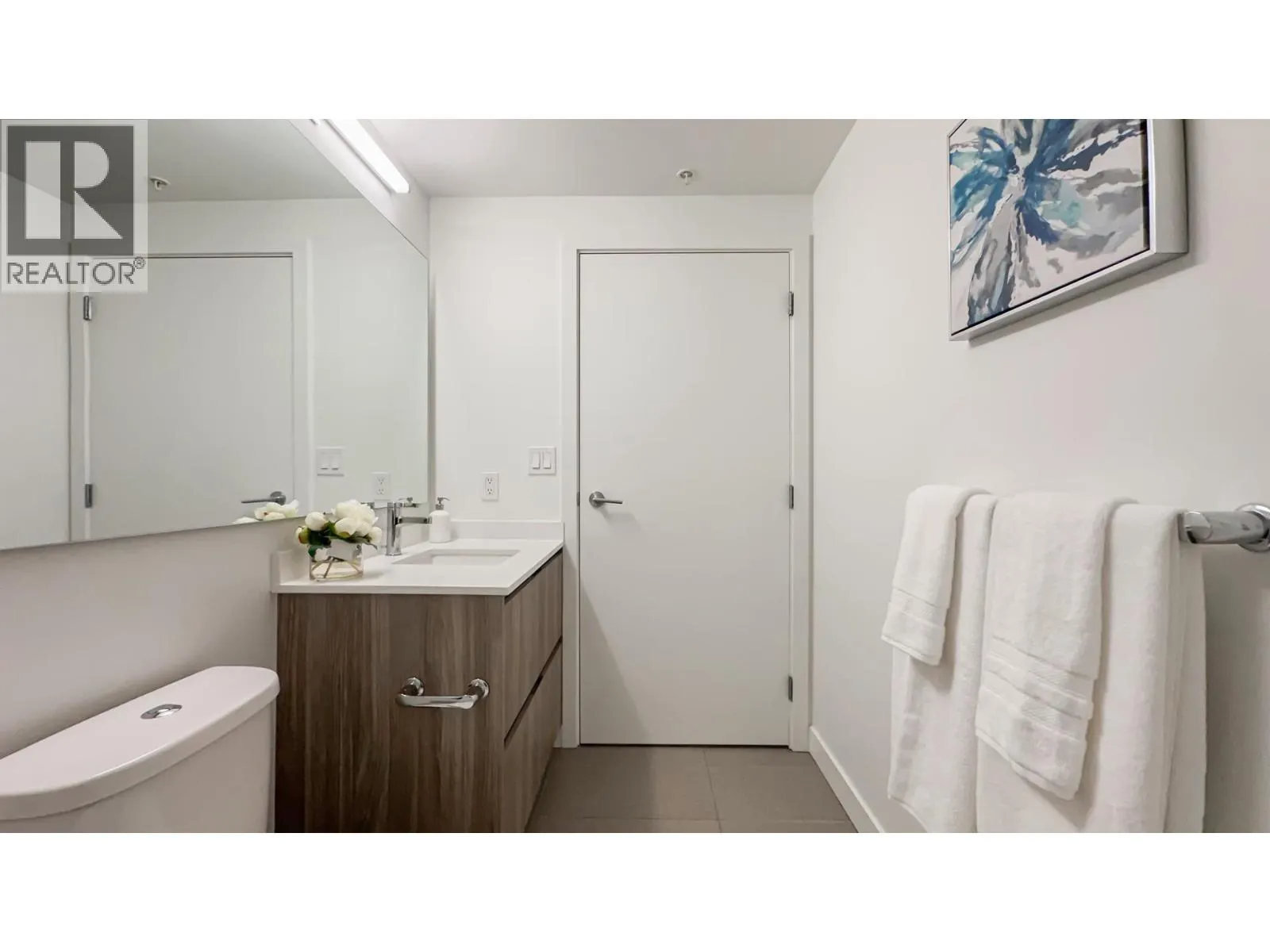 1003 8940 UNIVERSITY CRESCENT