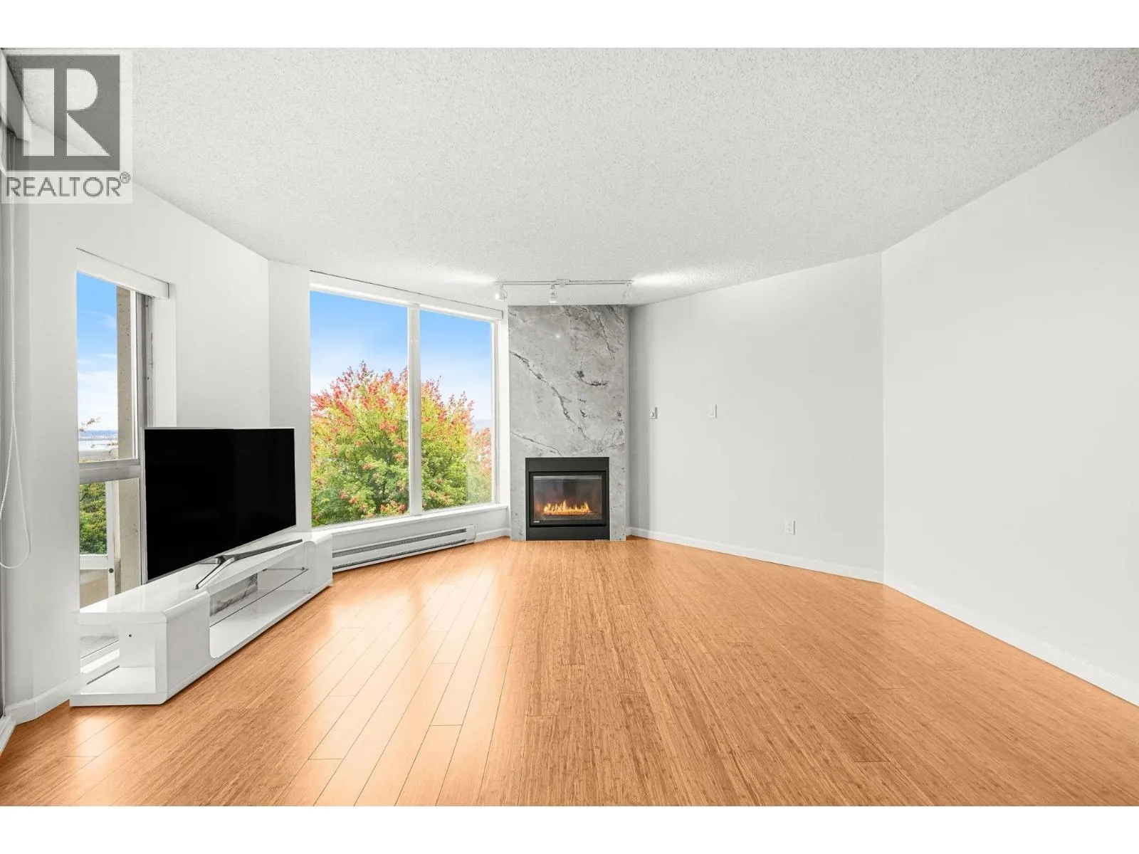 503 69 JAMIESON COURT