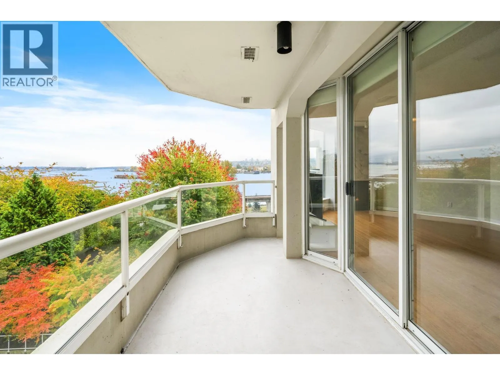 503 69 JAMIESON COURT