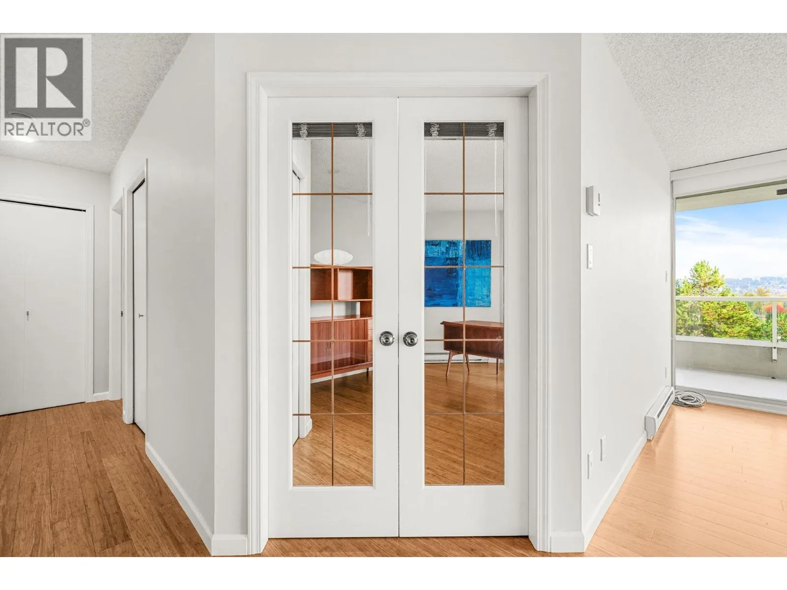 503 69 JAMIESON COURT