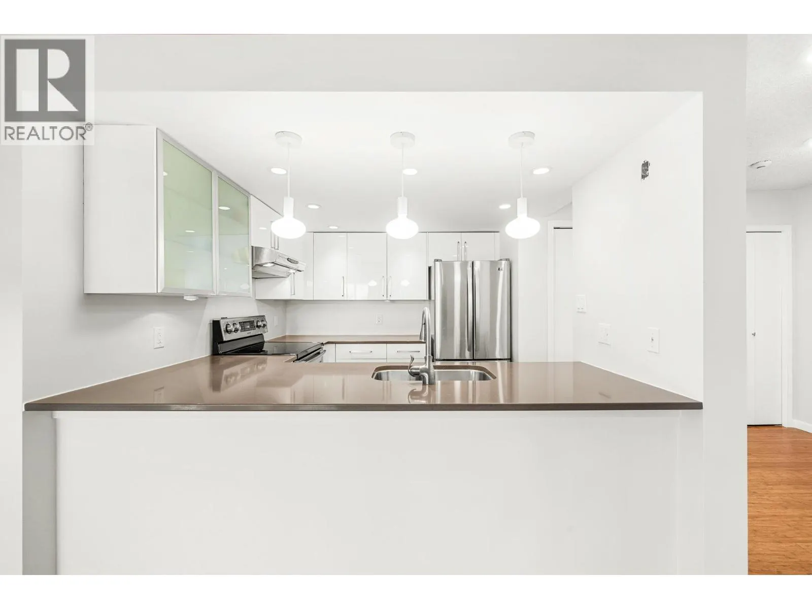 503 69 JAMIESON COURT