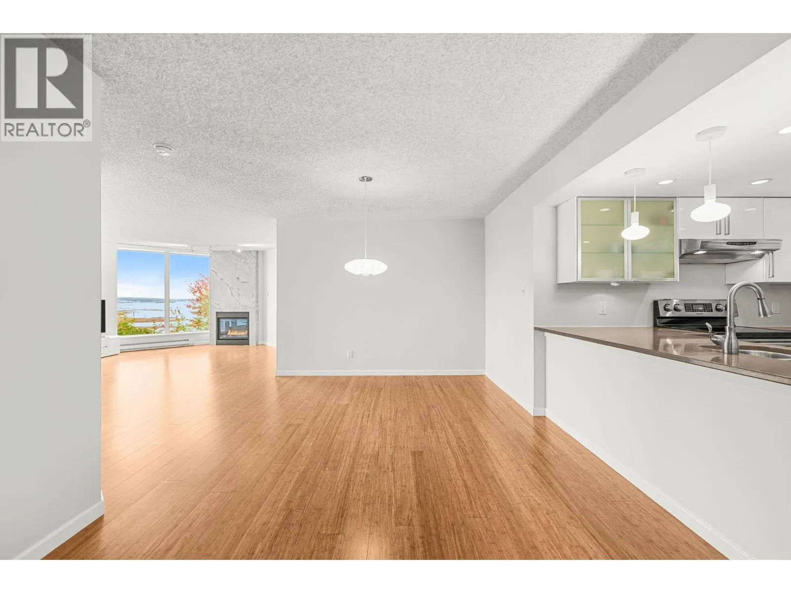 503 69 JAMIESON COURT