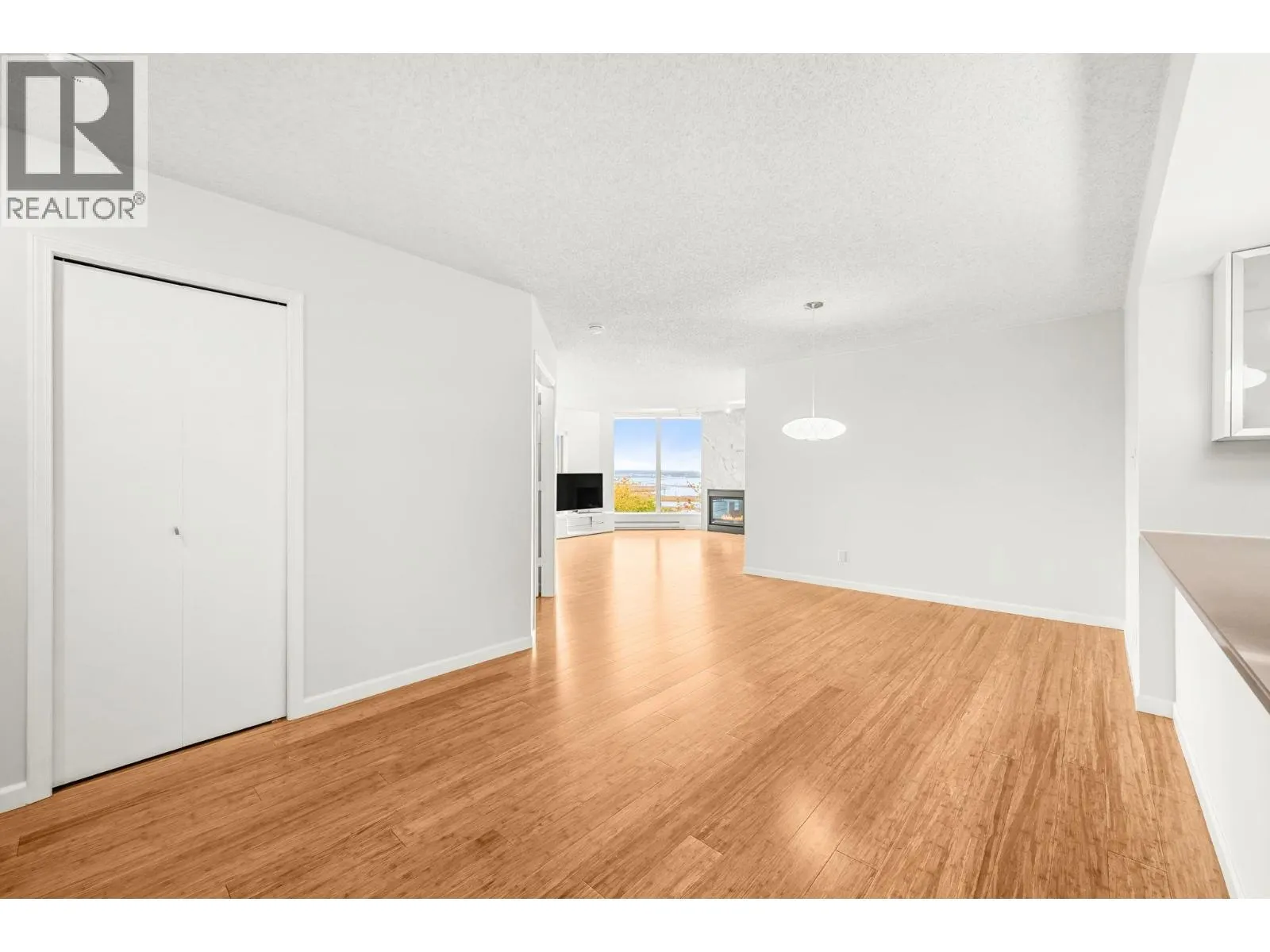 503 69 JAMIESON COURT