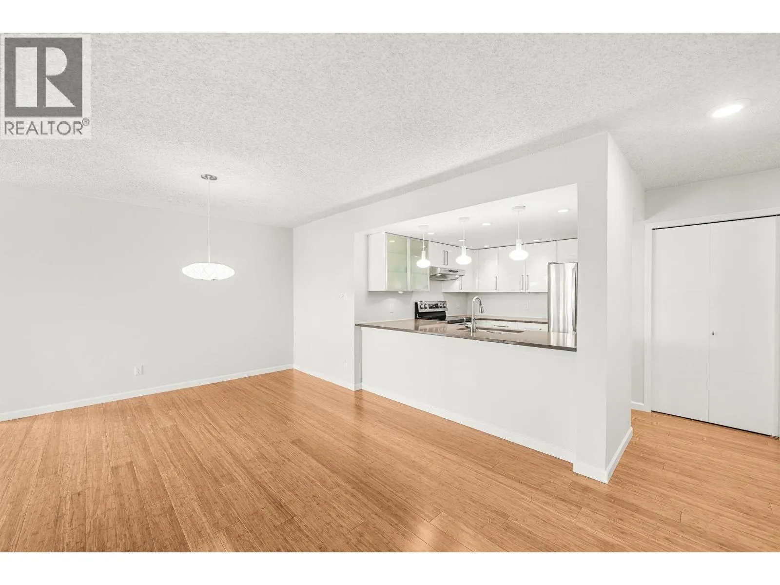 503 69 JAMIESON COURT