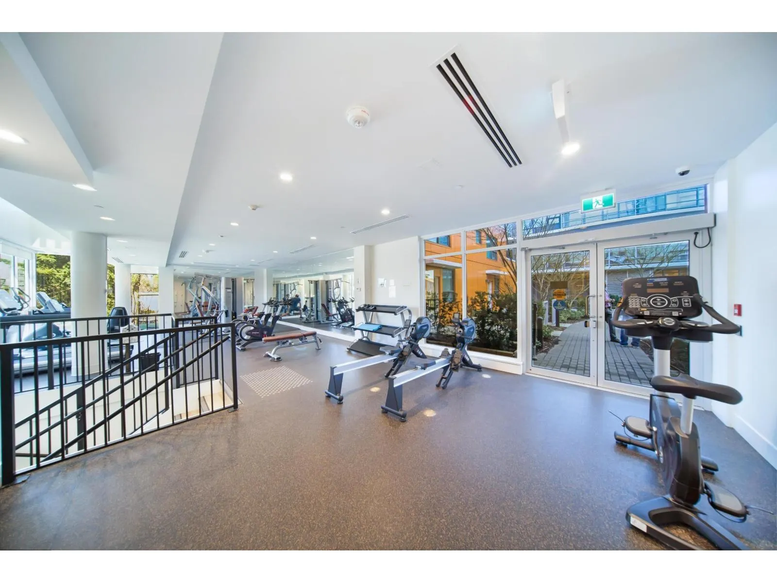 801 13318 104 AVENUE