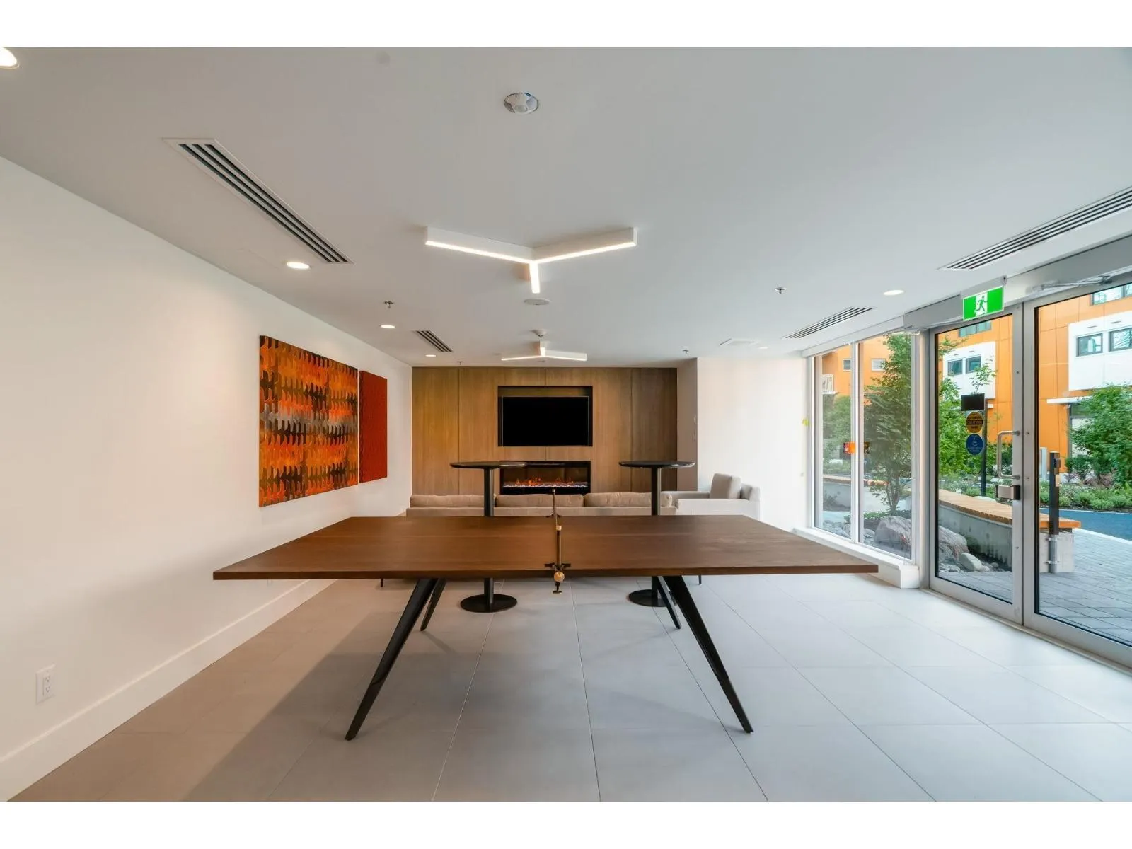 801 13318 104 AVENUE