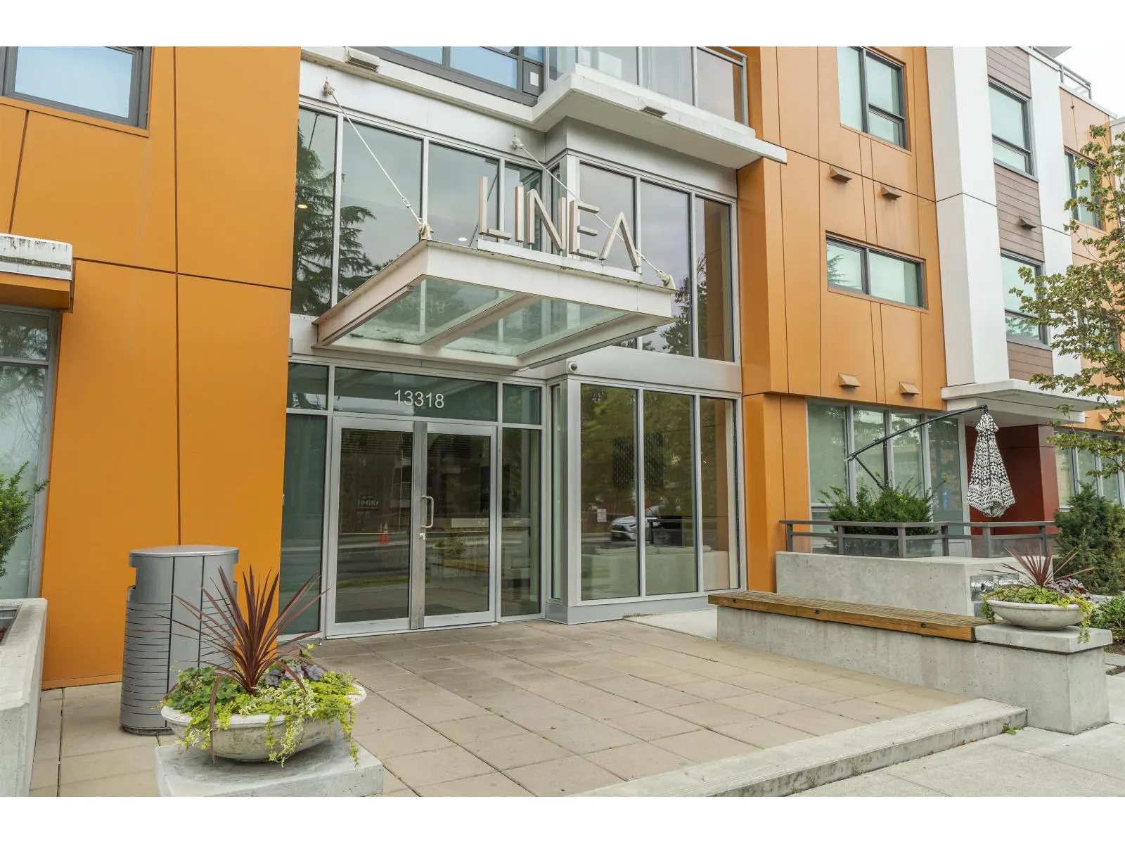 801 13318 104 AVENUE