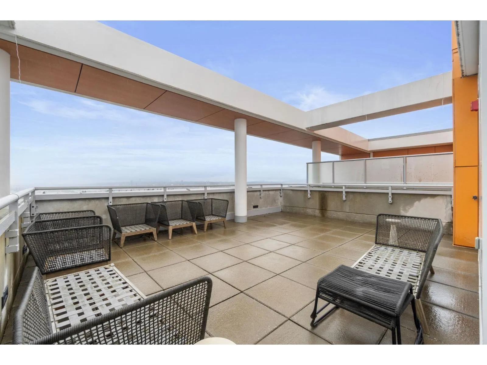 801 13318 104 AVENUE