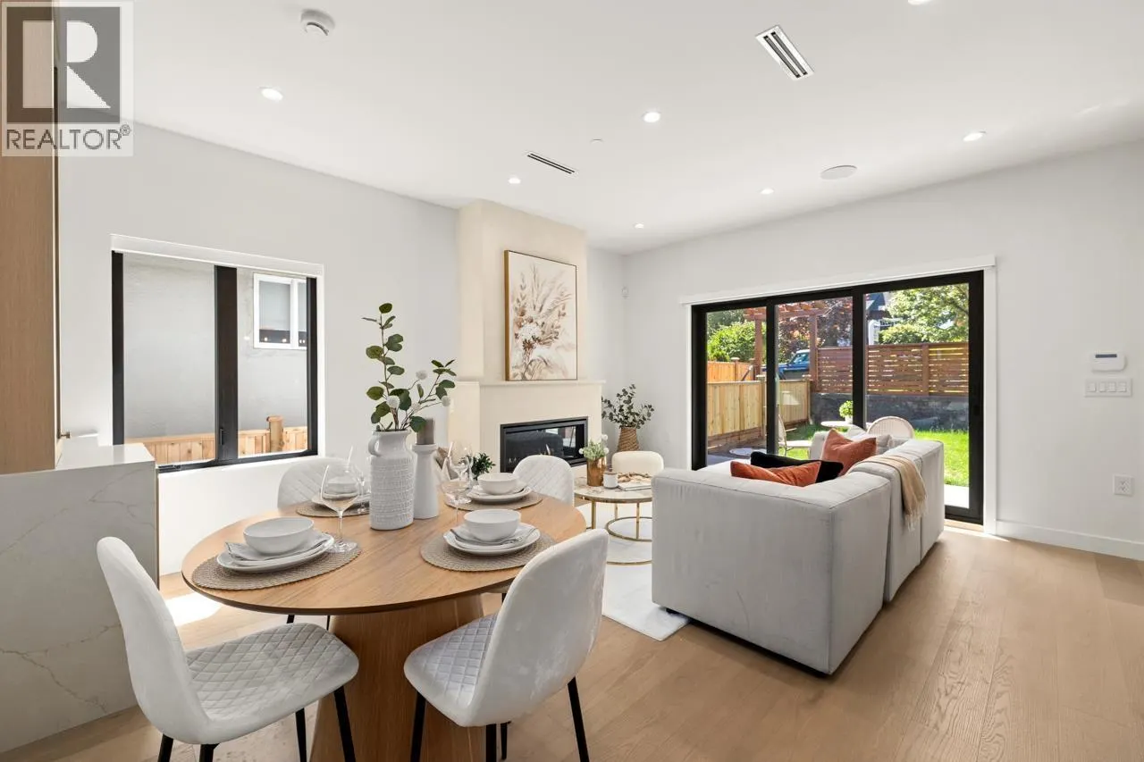 1 2247 PARKER STREET