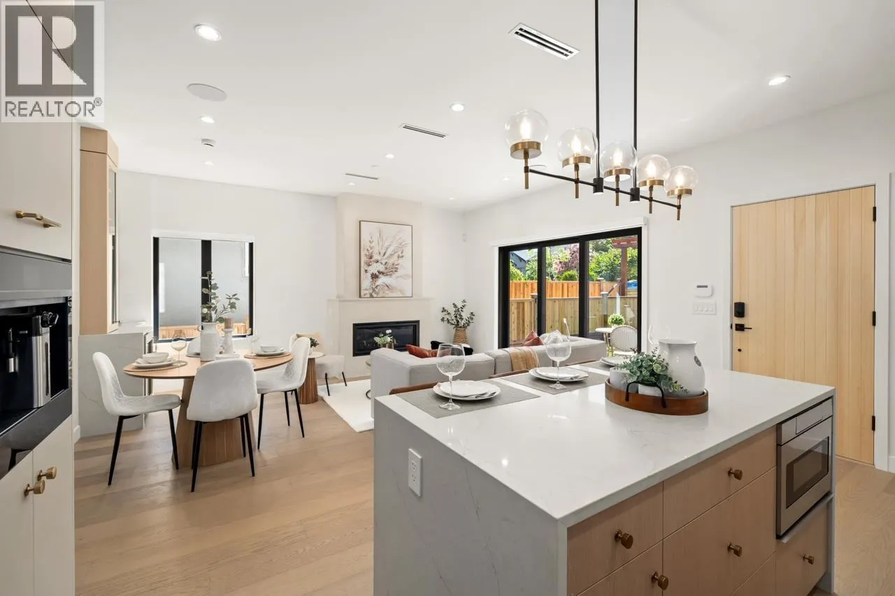 1 2247 PARKER STREET