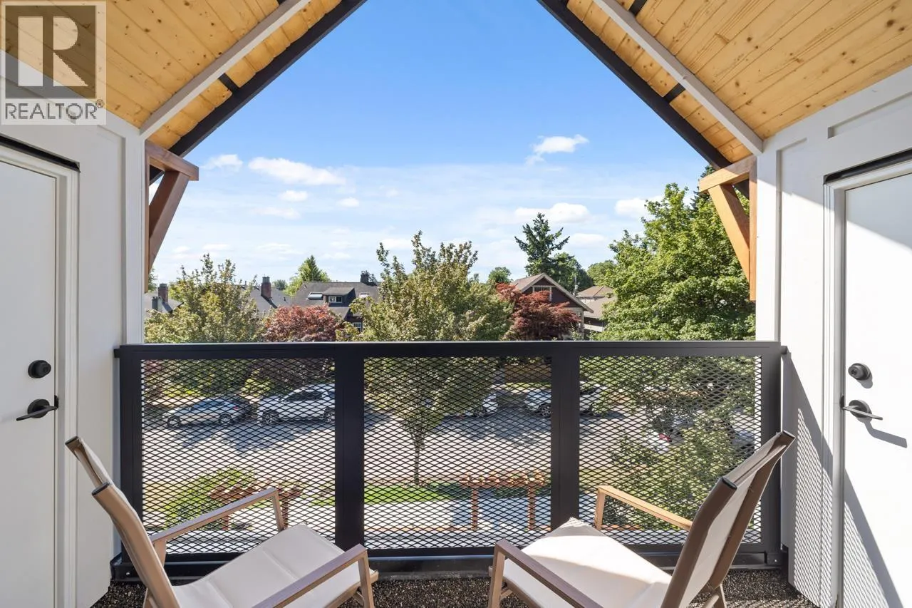 1 2247 PARKER STREET