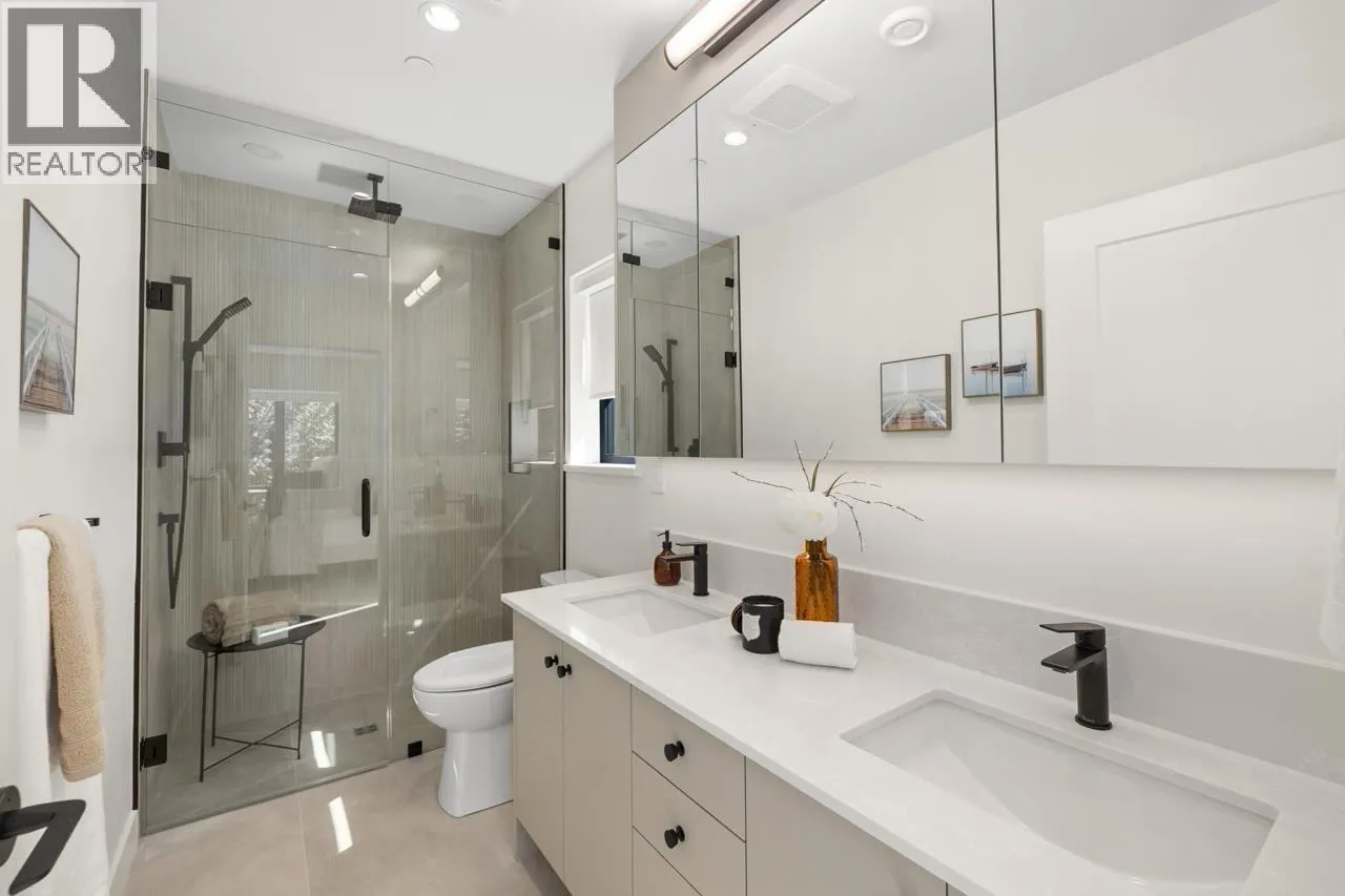 1 2247 PARKER STREET