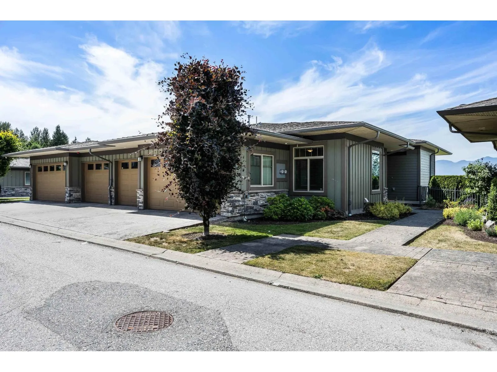 111 51096 FALLS COURT|Eastern Hillsides