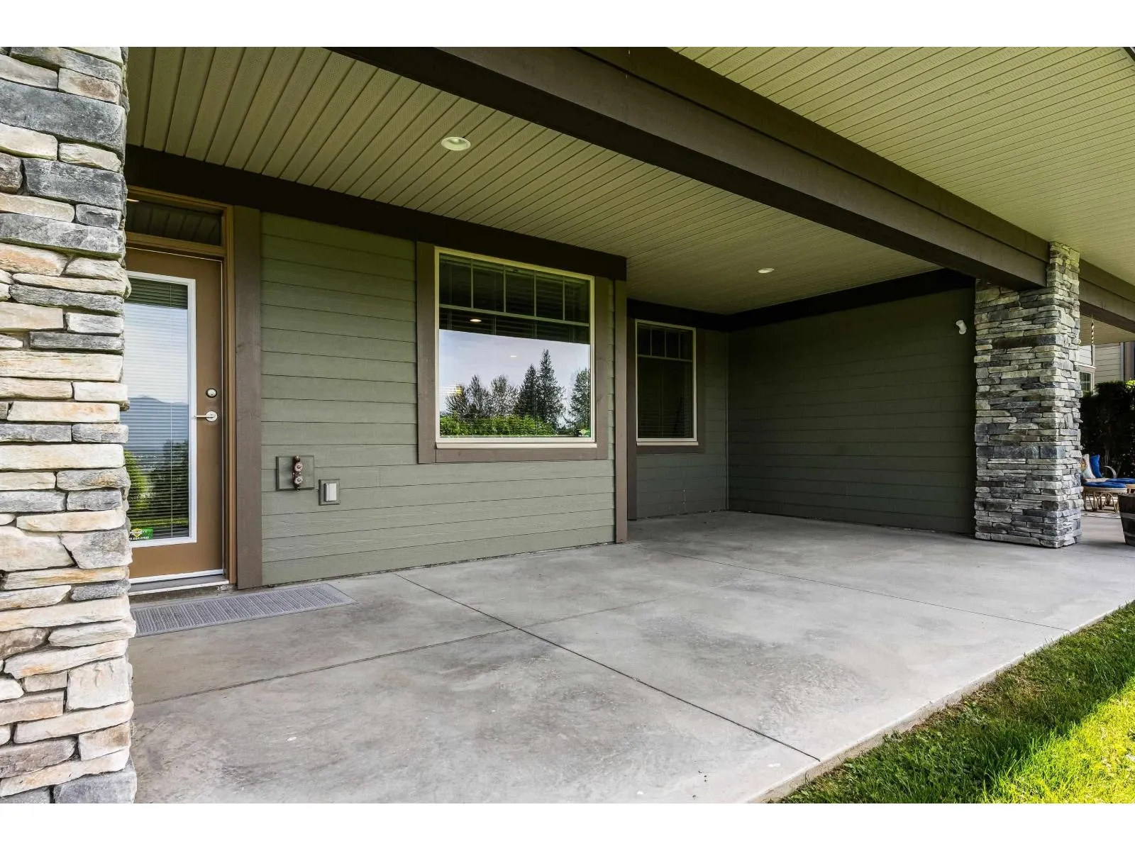 111 51096 FALLS COURT|Eastern Hillsides