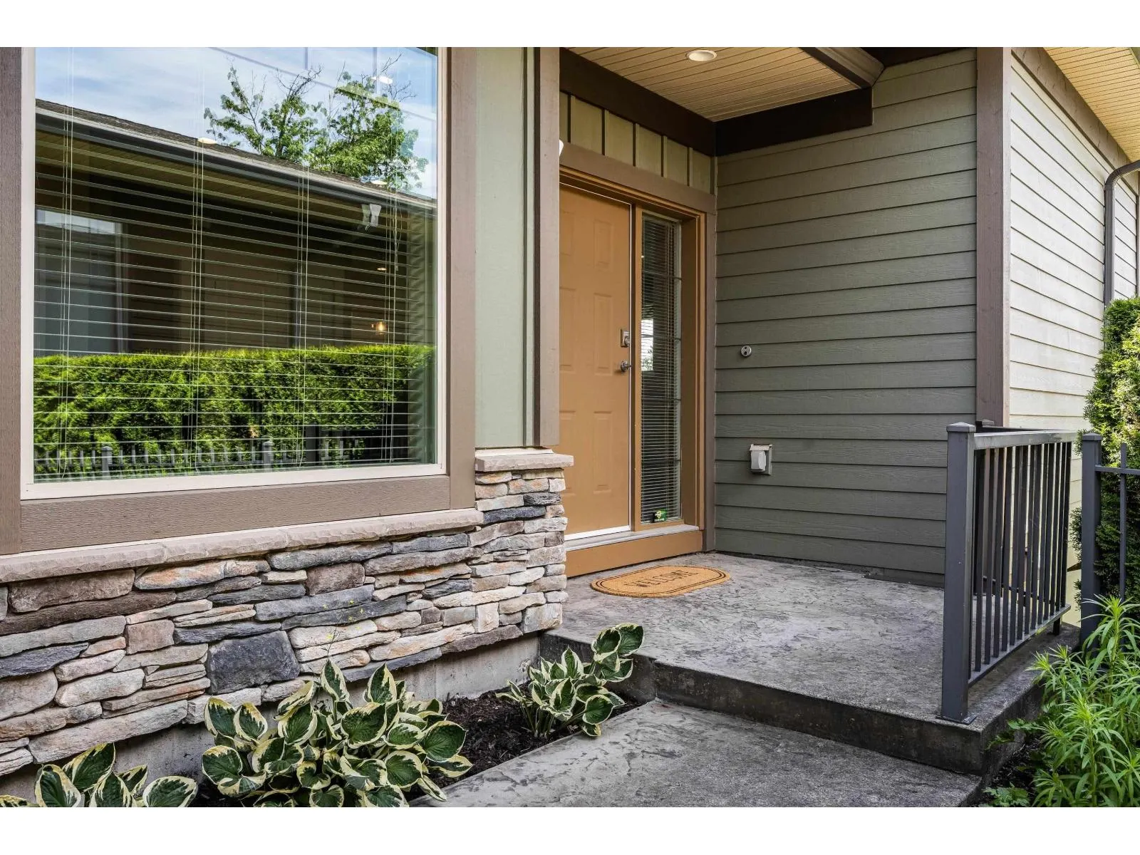 111 51096 FALLS COURT|Eastern Hillsides