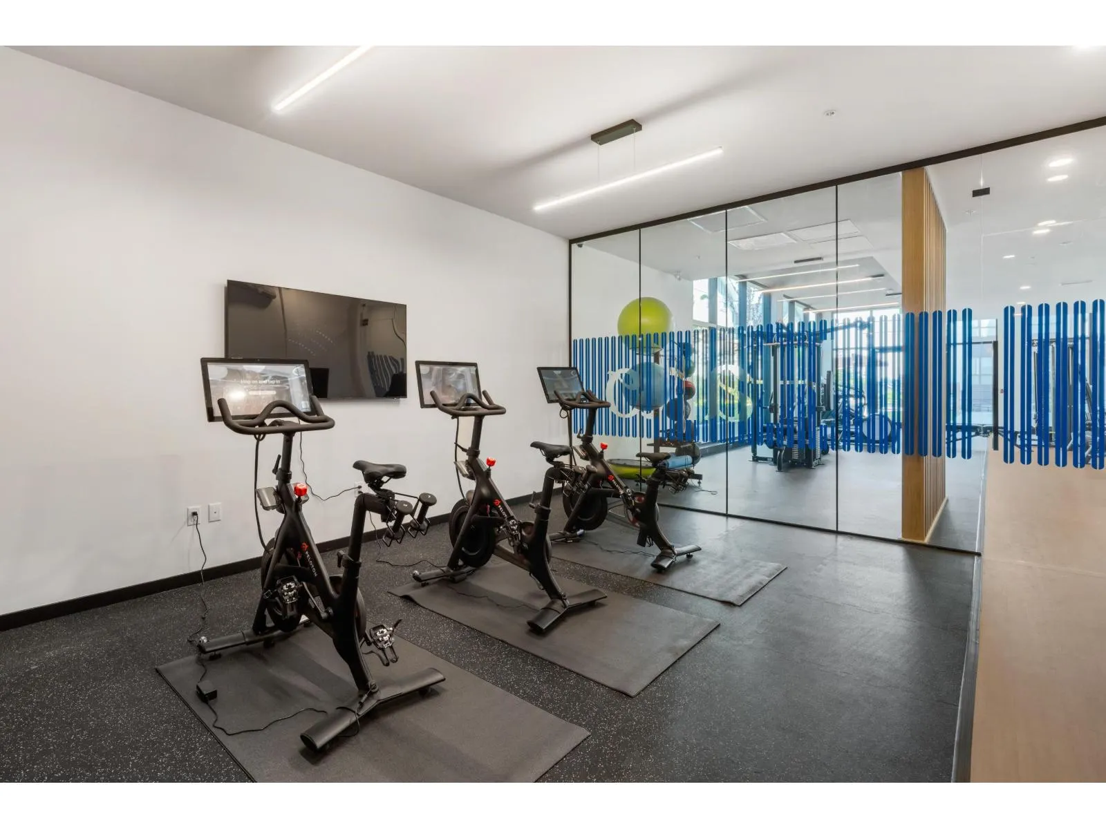 208 19577 65B AVENUE