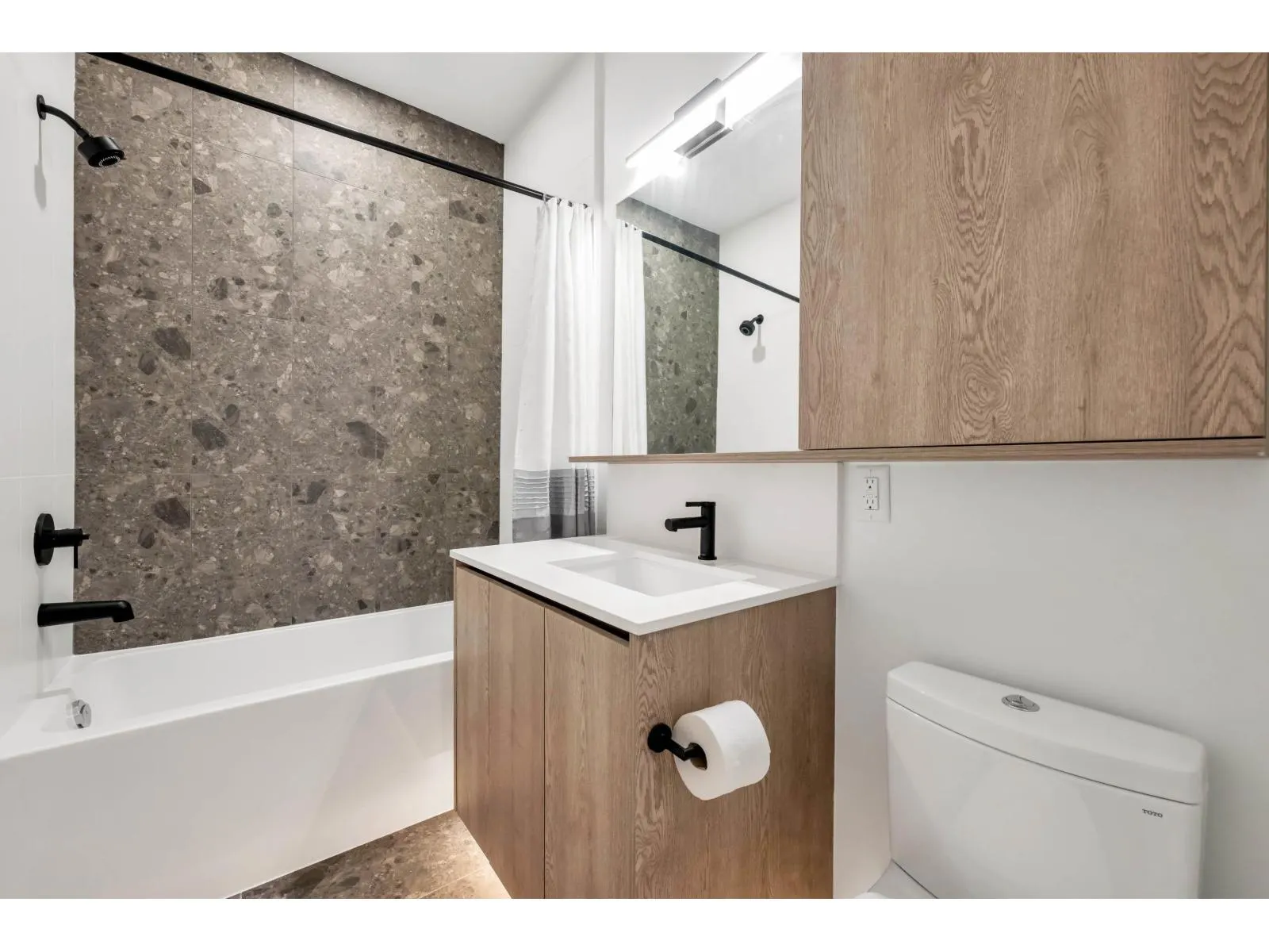 208 19577 65B AVENUE