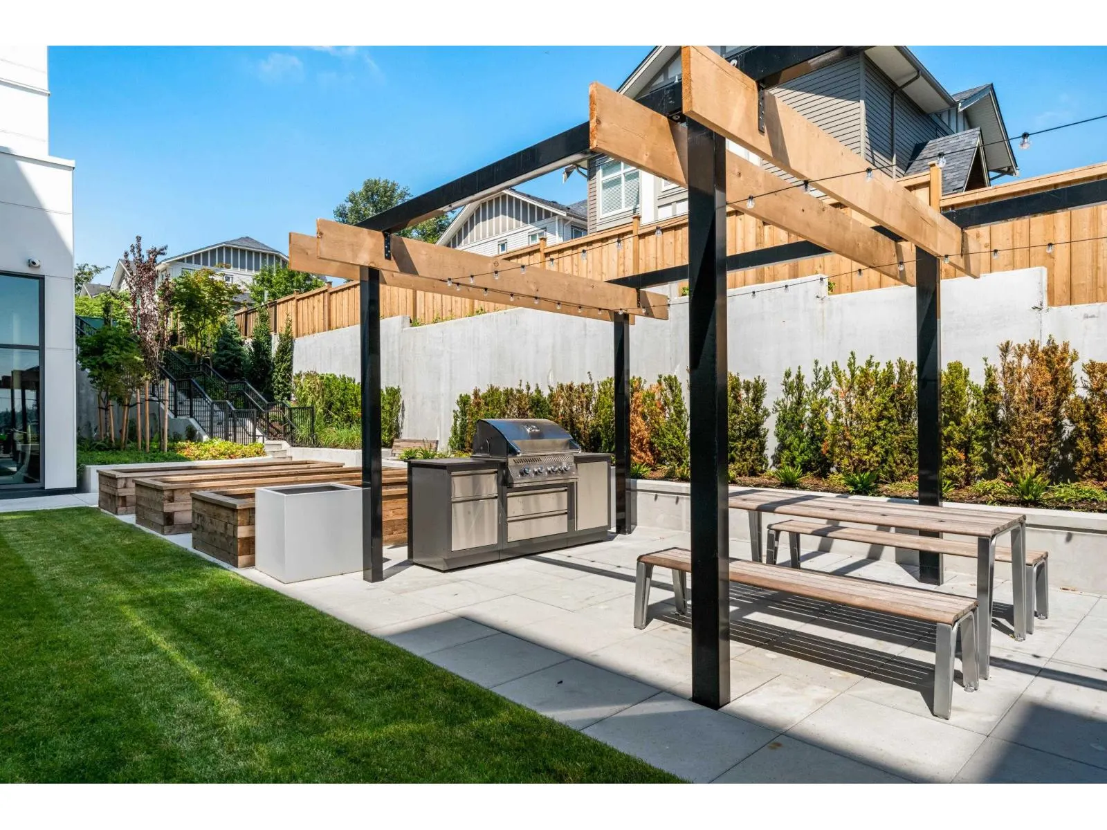 208 19577 65B AVENUE