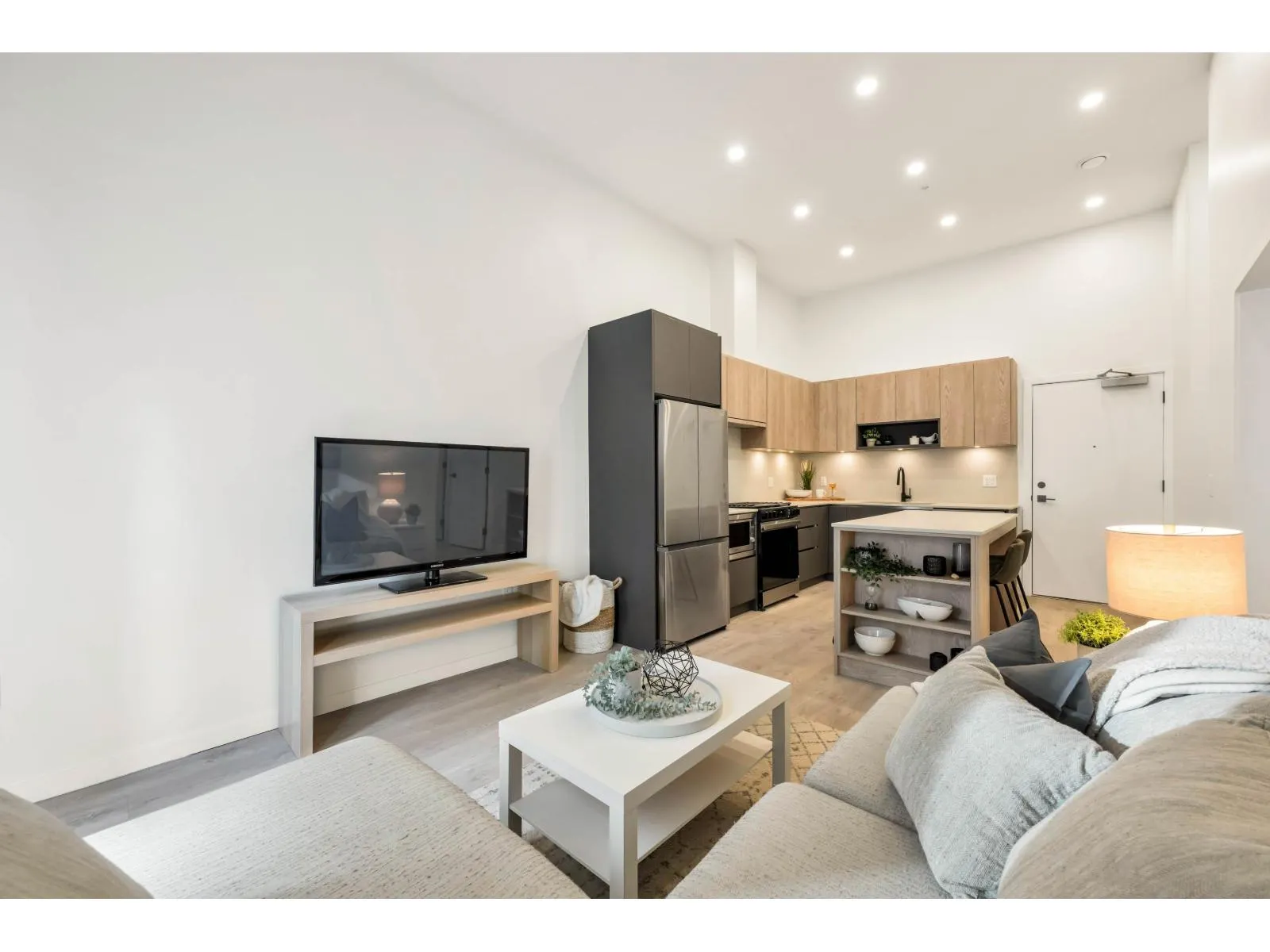 208 19577 65B AVENUE